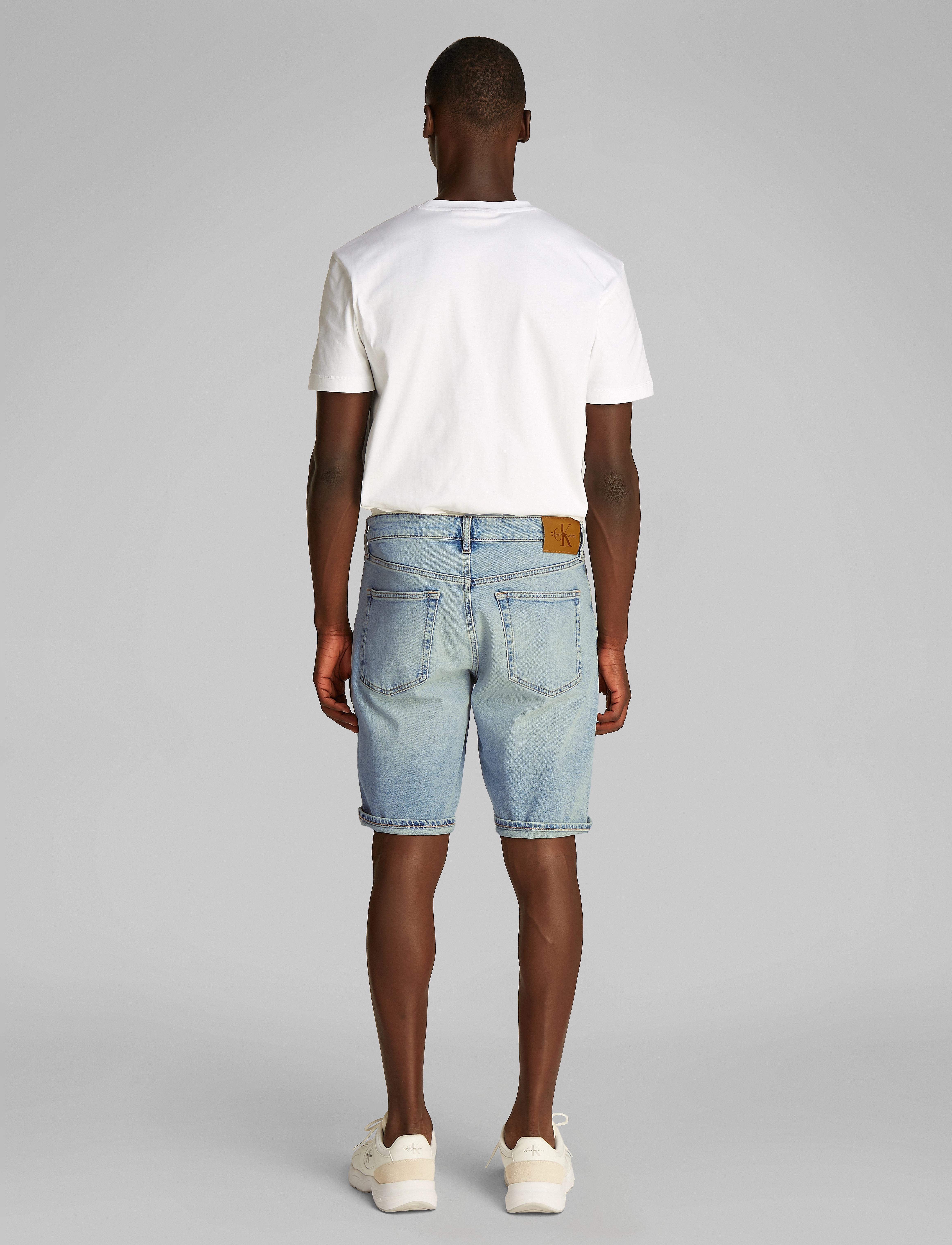 Calvin Klein Jeans - REGULAR SHORT - mænd - denim light - 2