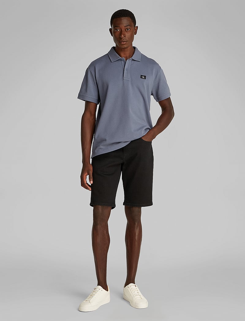 Calvin Klein Jeans - REGULAR SHORT - short en jean - denim black - 0