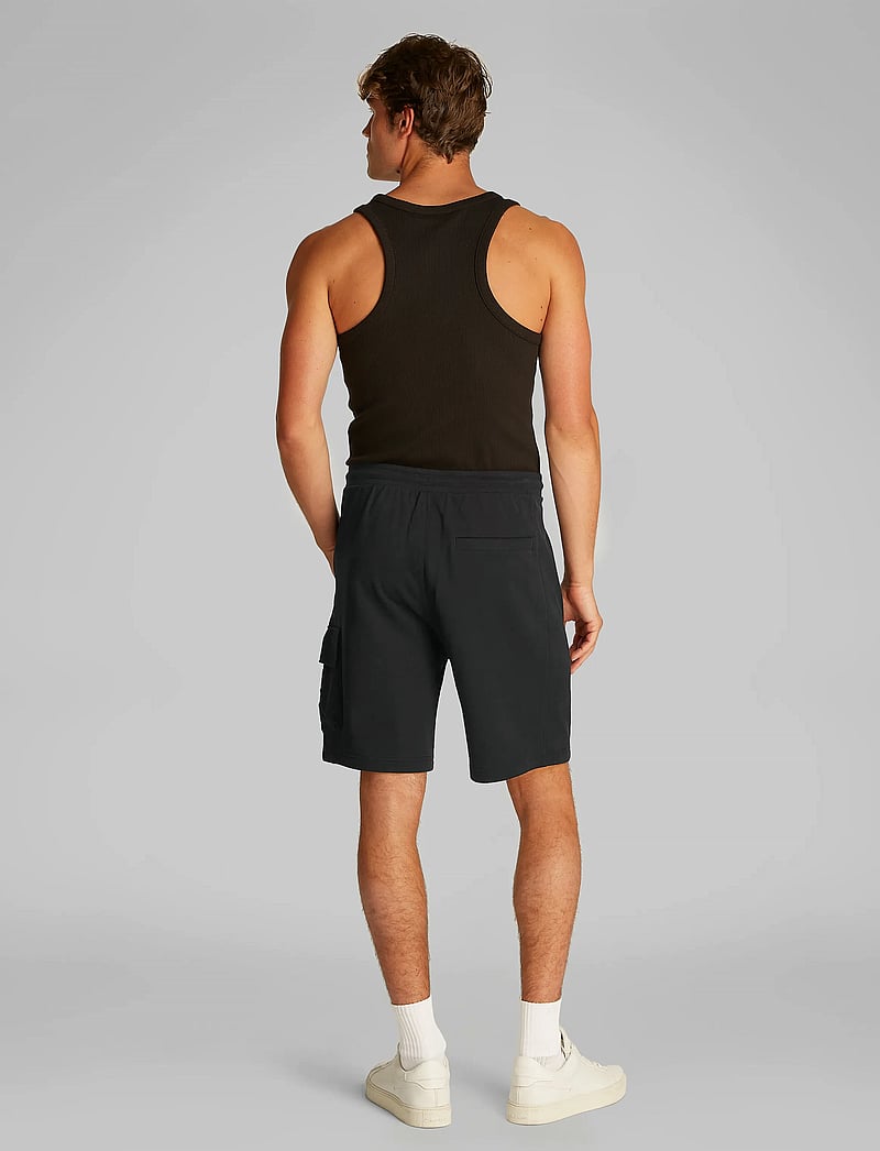 Calvin Klein Jeans - WOVEN LABEL SHORT - sweatshorts - ck black - 2