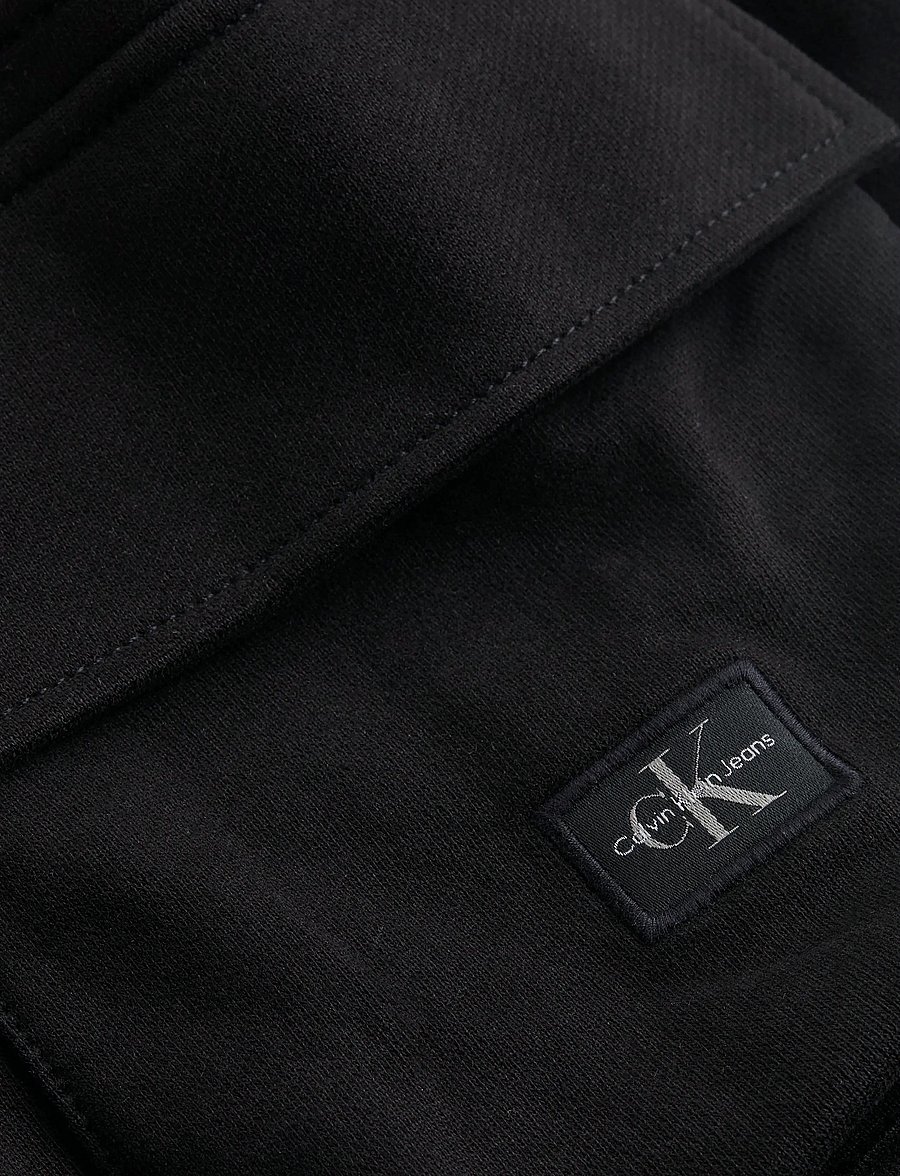 Calvin Klein Jeans - WOVEN LABEL SHORT - ck black - 4