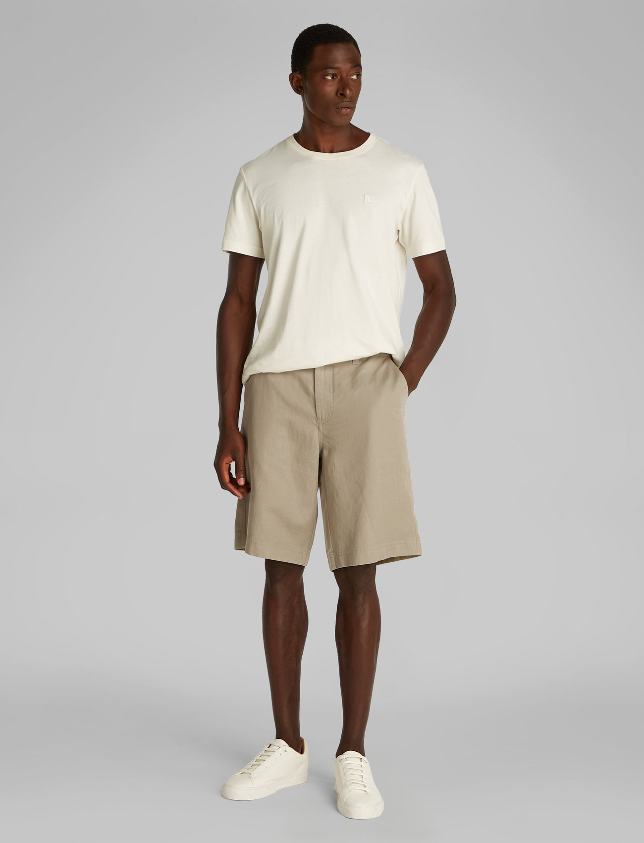 Calvin Klein Jeans - LINEN TENCEL SHORT - leinen-shorts - laurel oak - 0