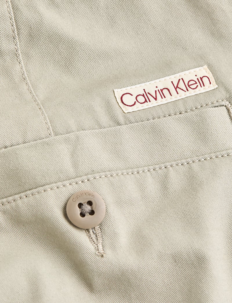 Calvin Klein Jeans - BERMUDA SHORT - chinos shorts - laurel oak - 4