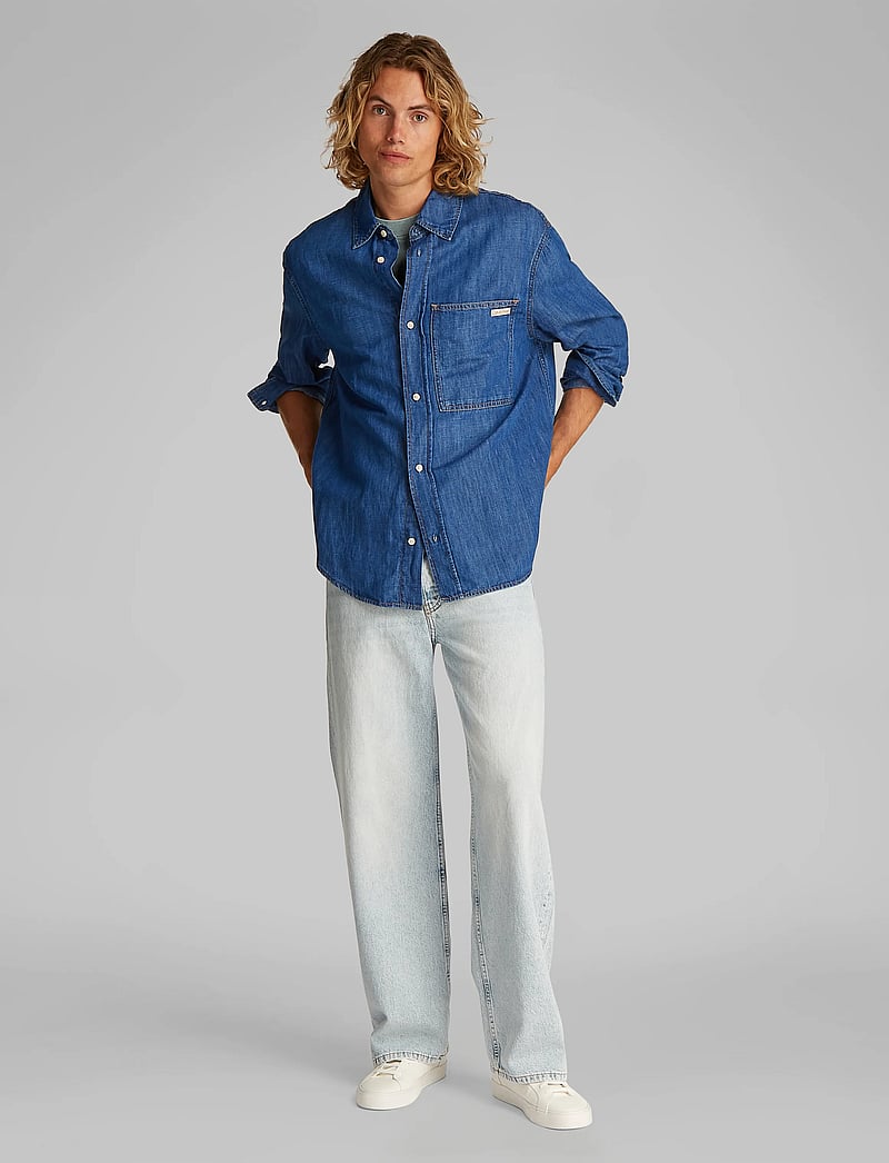 Calvin Klein Jeans Regular Linear Denim Shirt (CKJJ30J327509) Denim Shirts