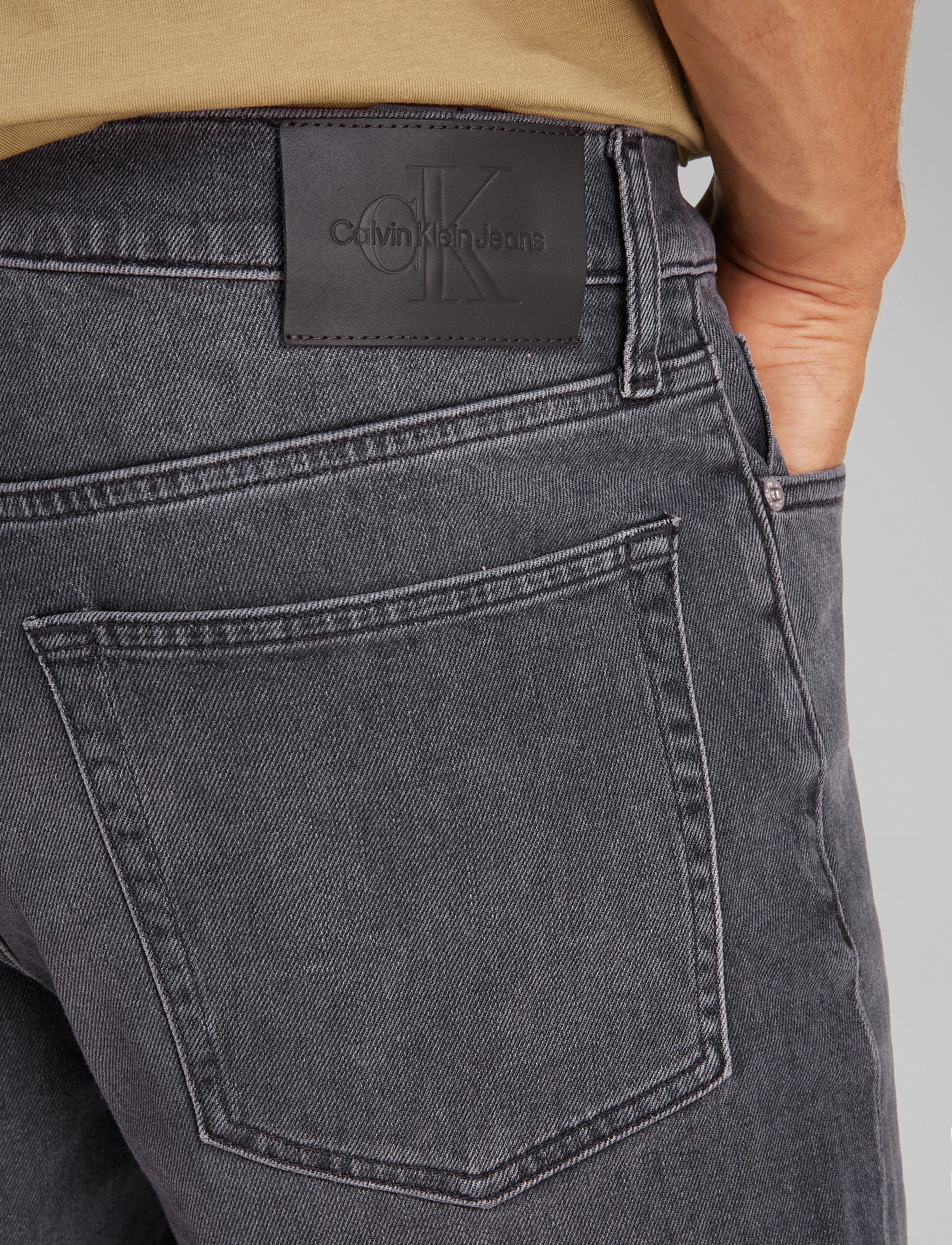 Calvin Klein Jeans - SLIM SHORT - herren - denim grey - 4