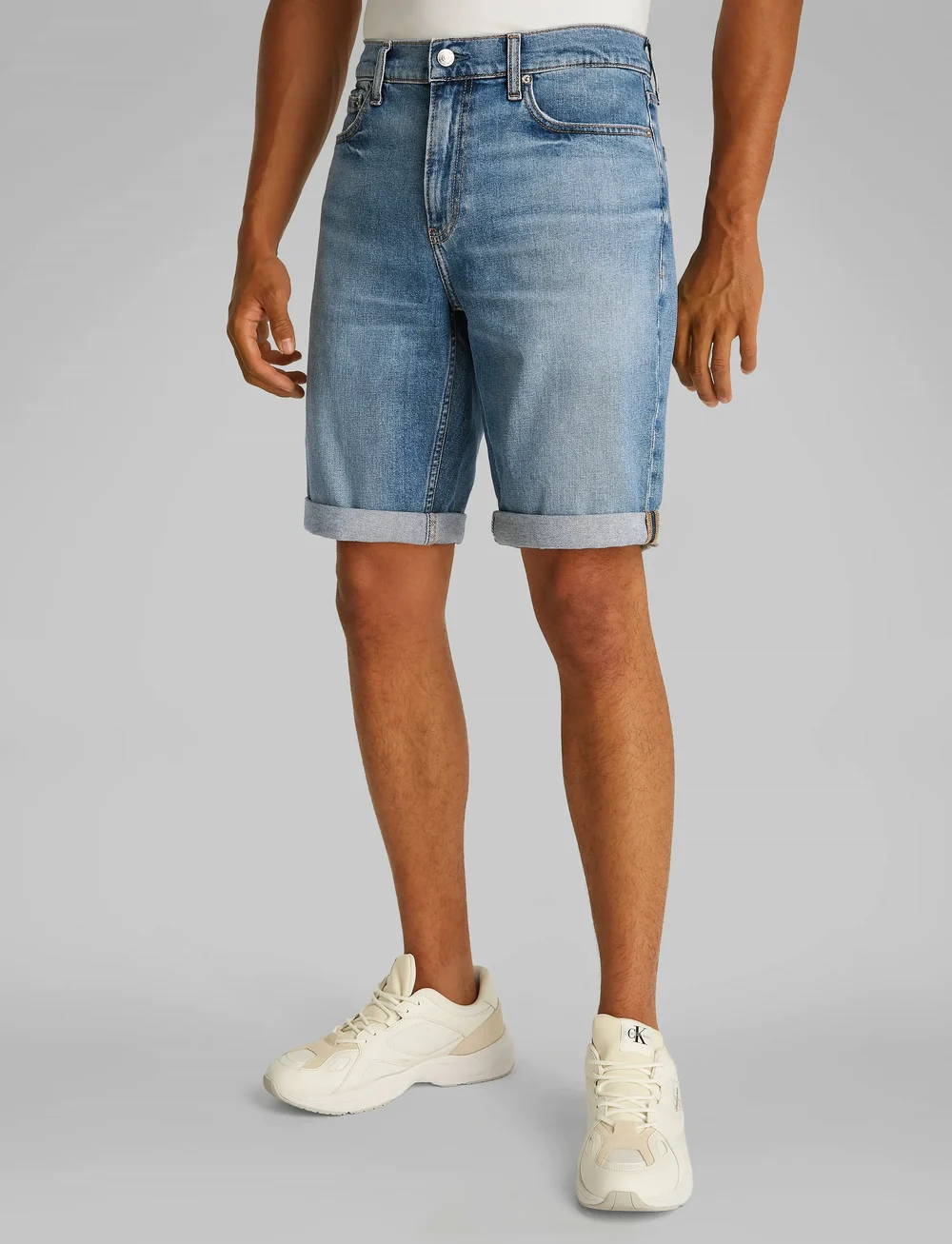 Calvin Klein Jeans - SLIM SHORT - jeans shorts - denim medium - 4