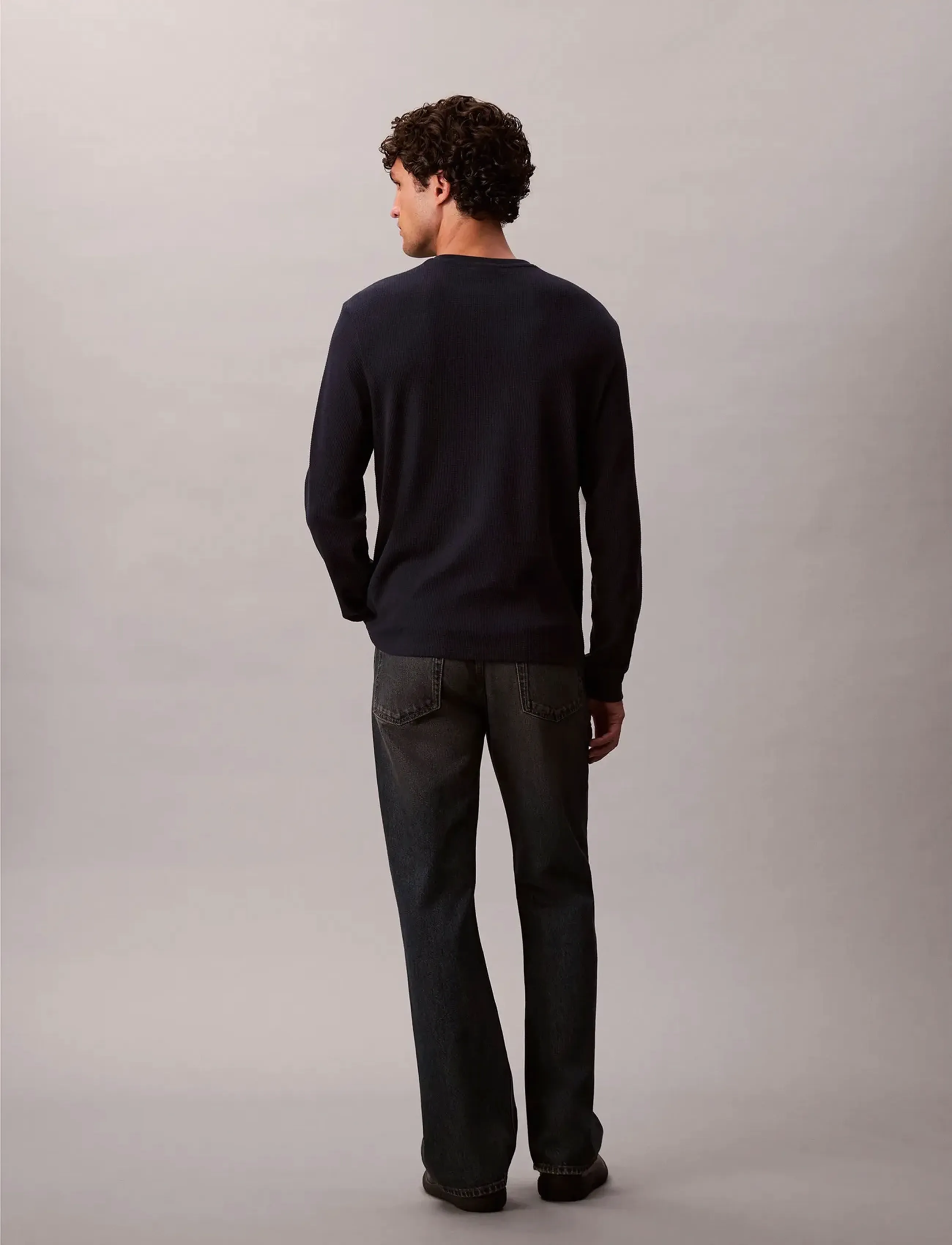 Calvin Klein Jeans - LS WAFFLE BADGE CREWNK TEE - pikkade varrukatega t-särgid - dark sapphire - 5