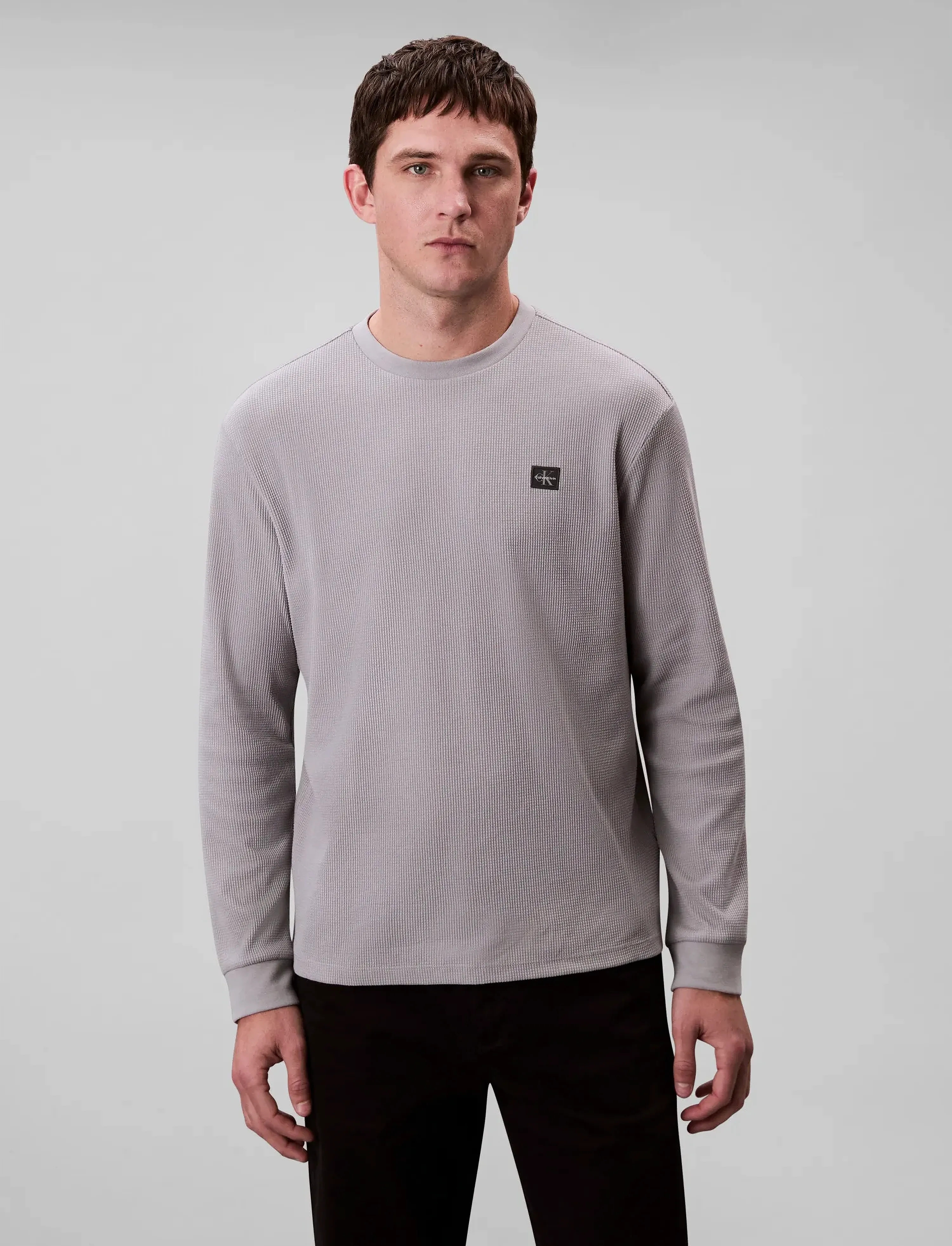 Calvin Klein Jeans LS WAFFLE BADGE CREWNK TEE - T-särgid - FORMAL GRAY / grey