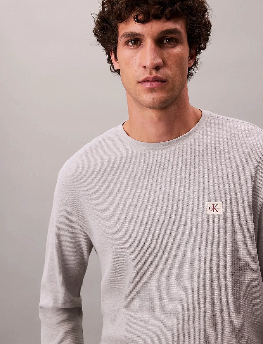 Calvin Klein Jeans - LS WAFFLE BADGE CREWNK TEE - langärmelig - heroic grey htr - 3