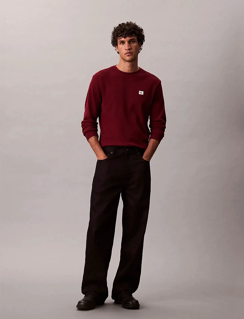 Calvin Klein Jeans - LS WAFFLE BADGE CREWNK TEE - langærmede t-shirts - renaissance red - 2