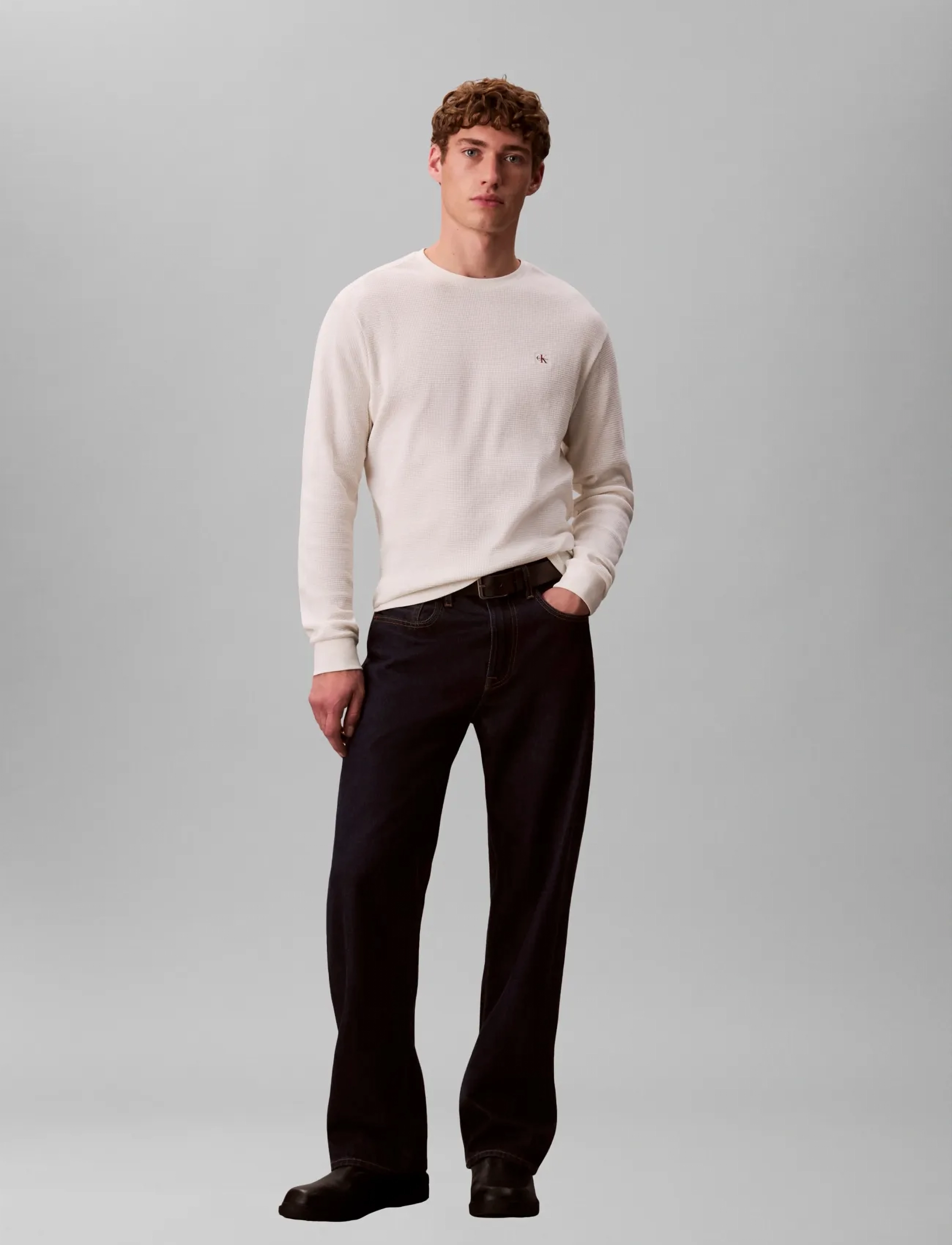 Calvin Klein Jeans LS WAFFLE BADGE CREWNK TEE - T-särgid - TOFU / white