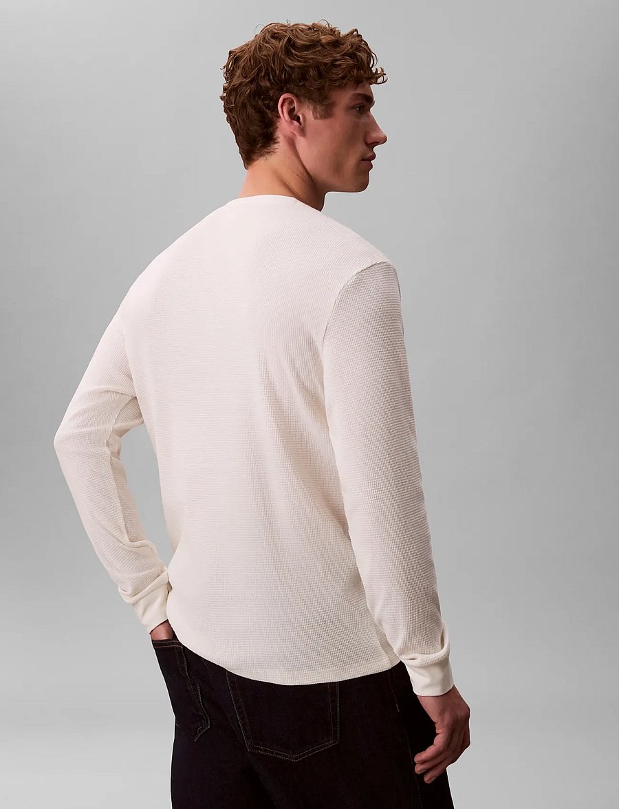Calvin Klein Jeans - LS WAFFLE BADGE CREWNK TEE - langärmelig - tofu - 3