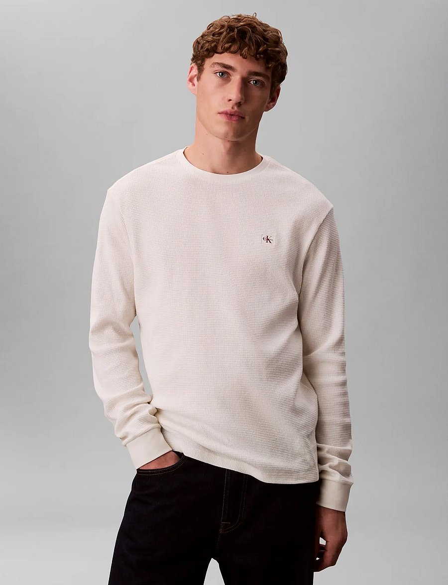 Calvin Klein Jeans - LS WAFFLE BADGE CREWNK TEE - langärmelig - tofu - 4
