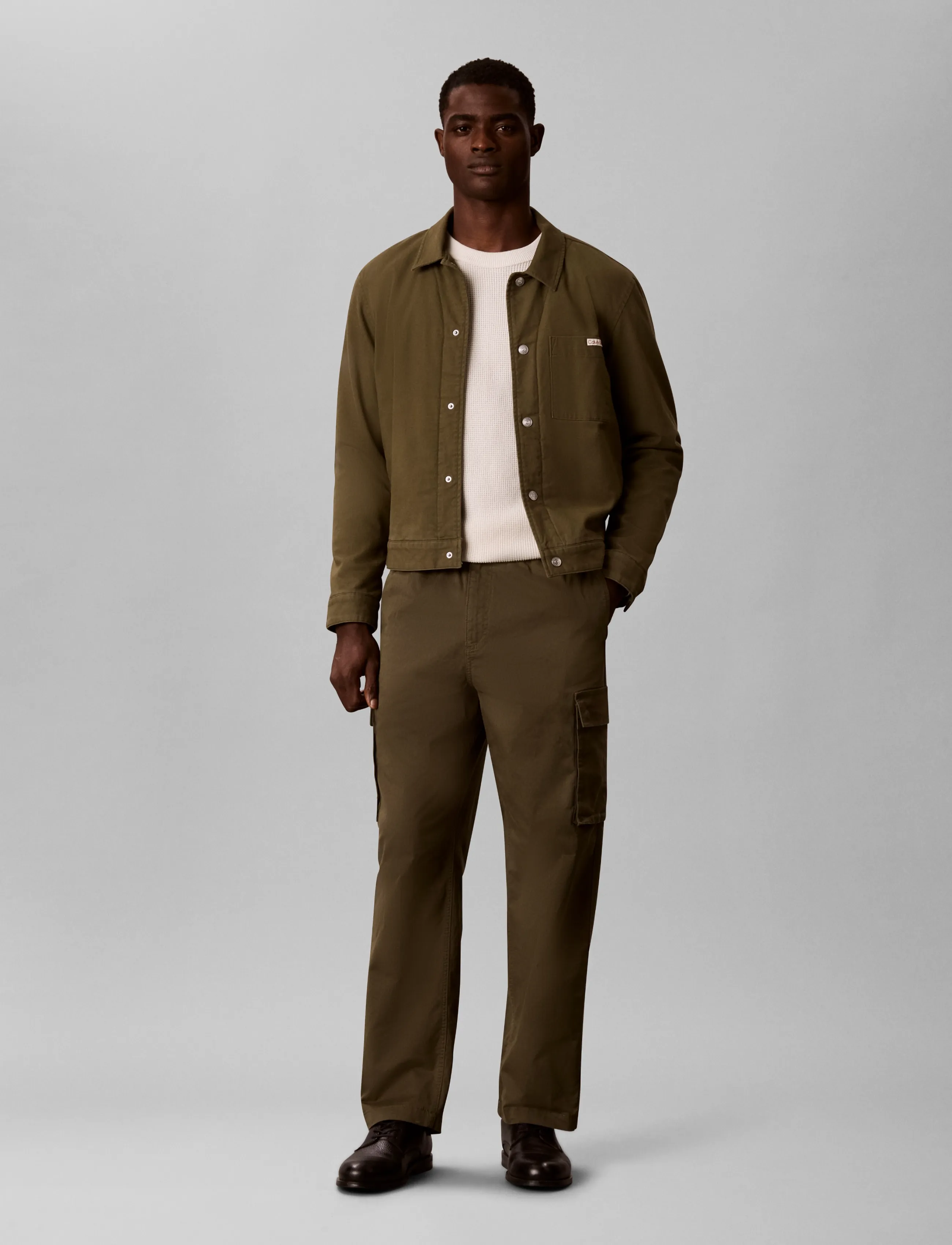 Calvin Klein Jeans Cotton Pull On Straight Cargo Pa, L, Trousers, Khakigrün - Pants, Männerswear