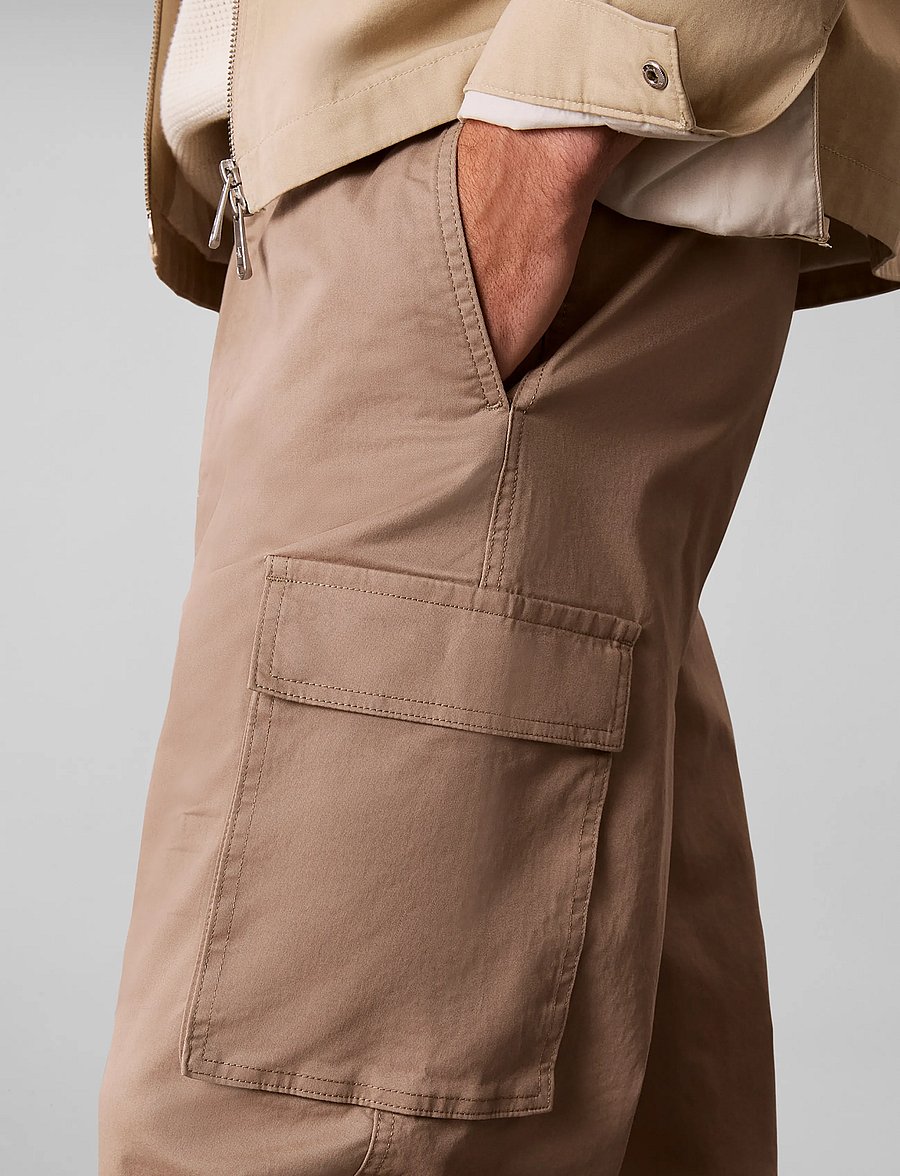 Calvin Klein Jeans - RLXD STRHT COMFRT CTN CARGO PNT - cargohosen - roasted cashew - 4
