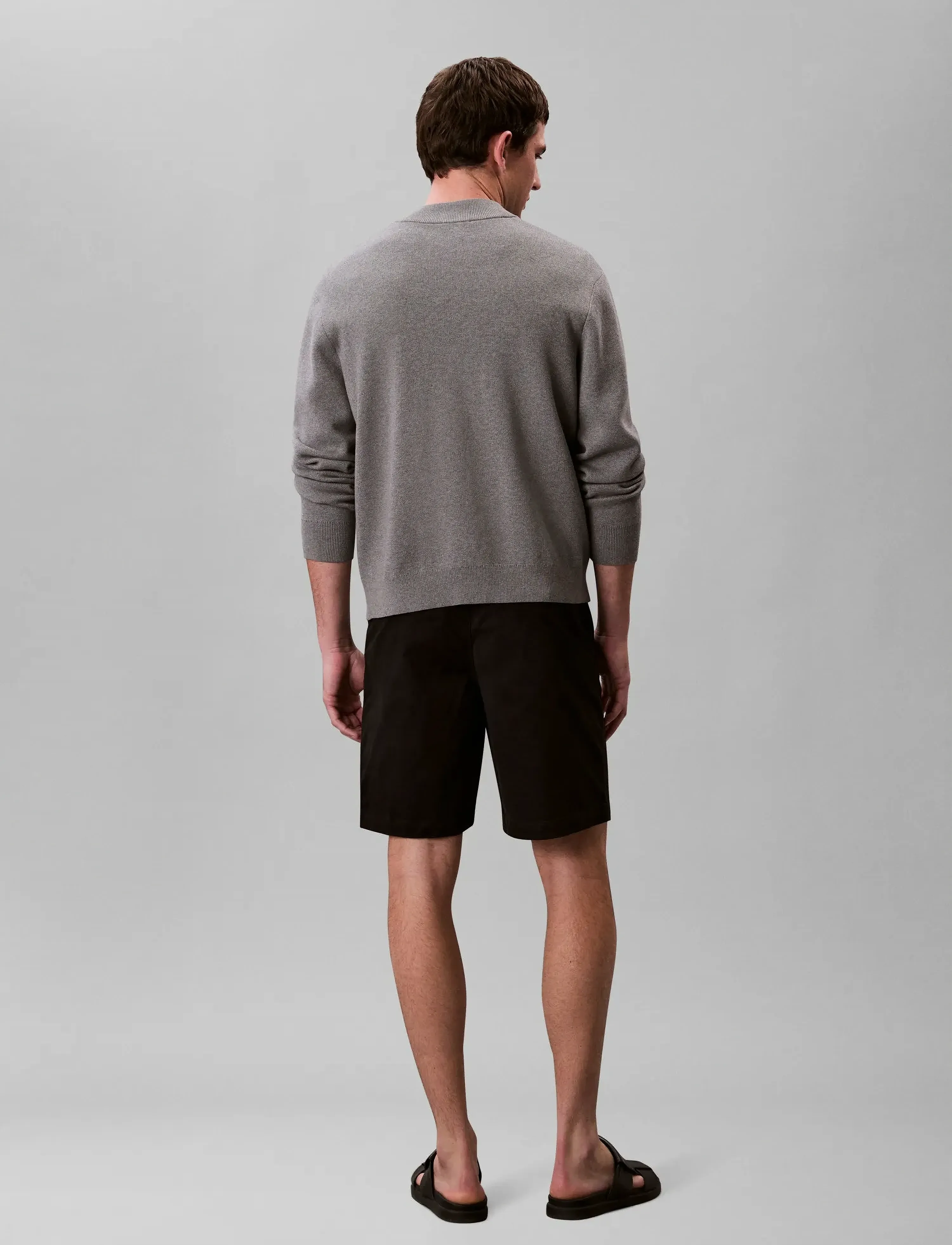 Calvin Klein Jeans - CLASSIC COTTON CHINO SHORT 9 IN - chinos shorts - black - 4