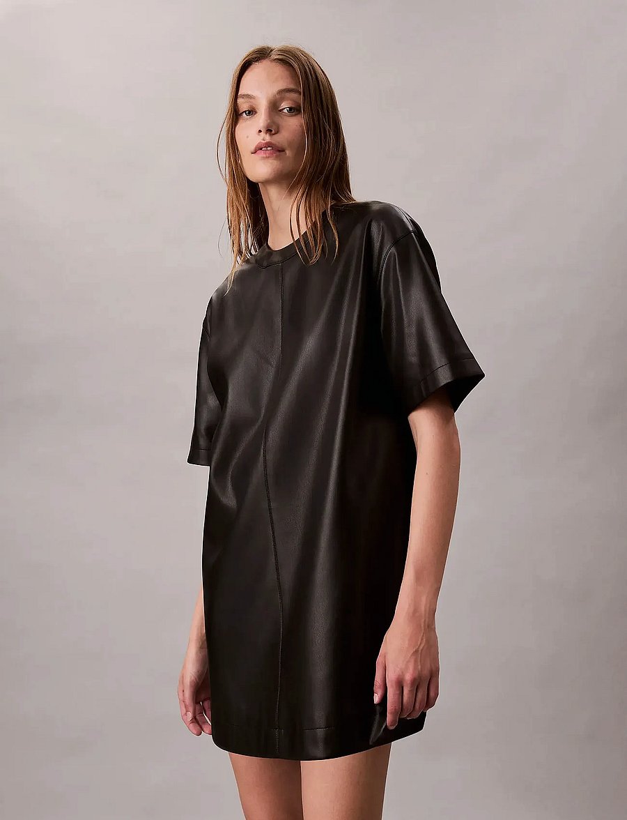 Calvin Klein Jeans - Faux Leather T-shirt Mini Dress - t-shirt-kleider - black - 0