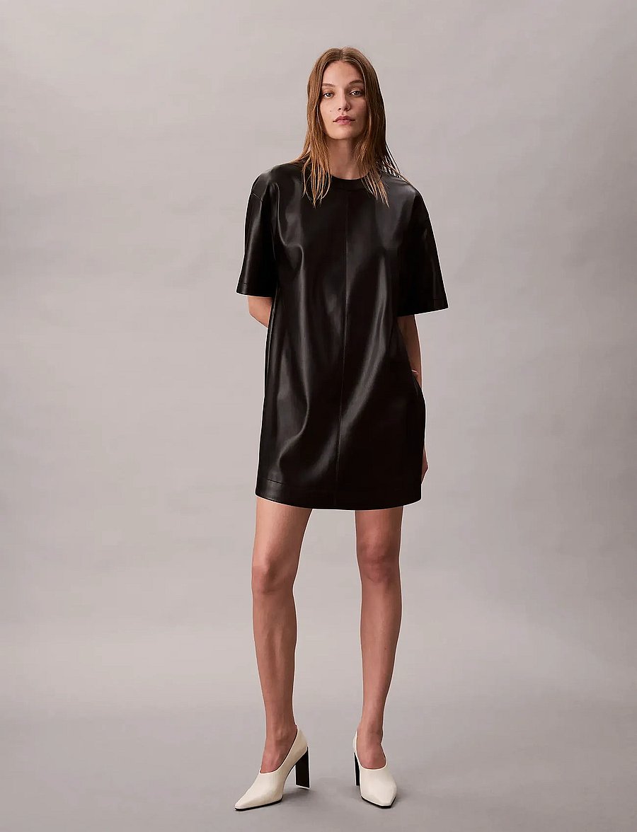 Calvin Klein Jeans - Faux Leather T-shirt Mini Dress - t-shirt-kleider - black - 2