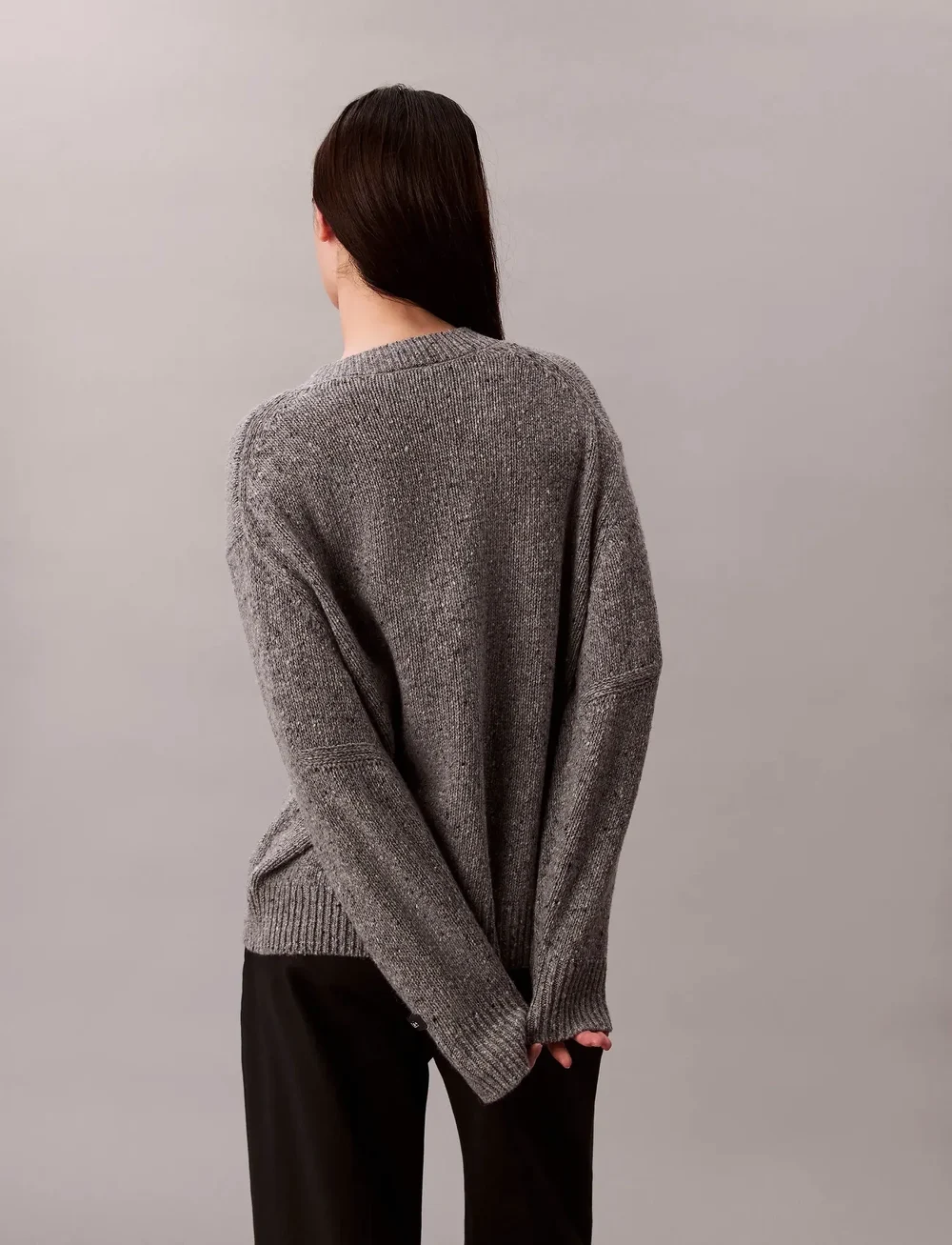 Calvin Klein Jeans - Chunky Neps V Neck Sweater - striktrøjer - stoneflag - 4