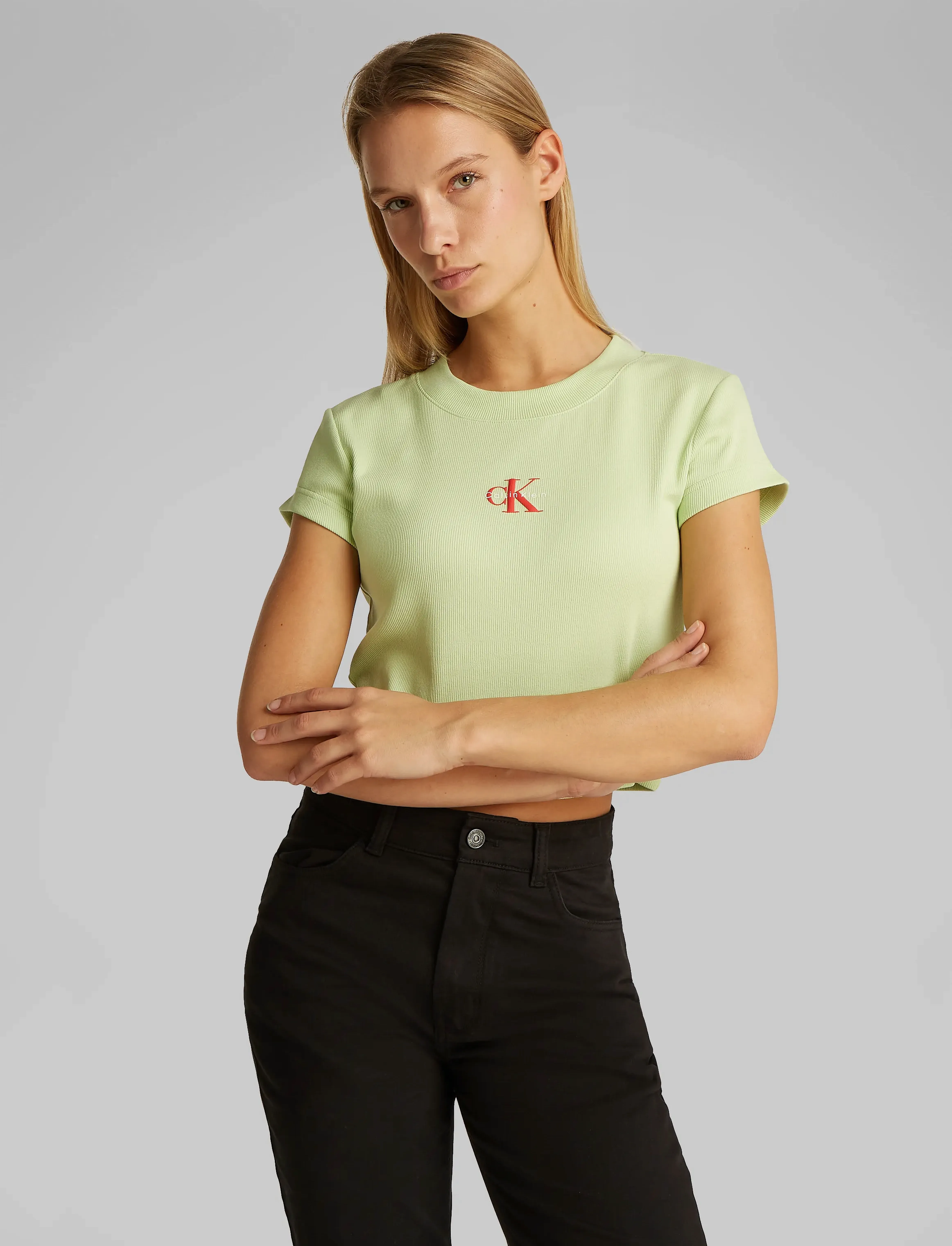 Calvin Klein Jeans MONOLOGO BABY RIB TEE - Crop tops - BUTTERFLY / green