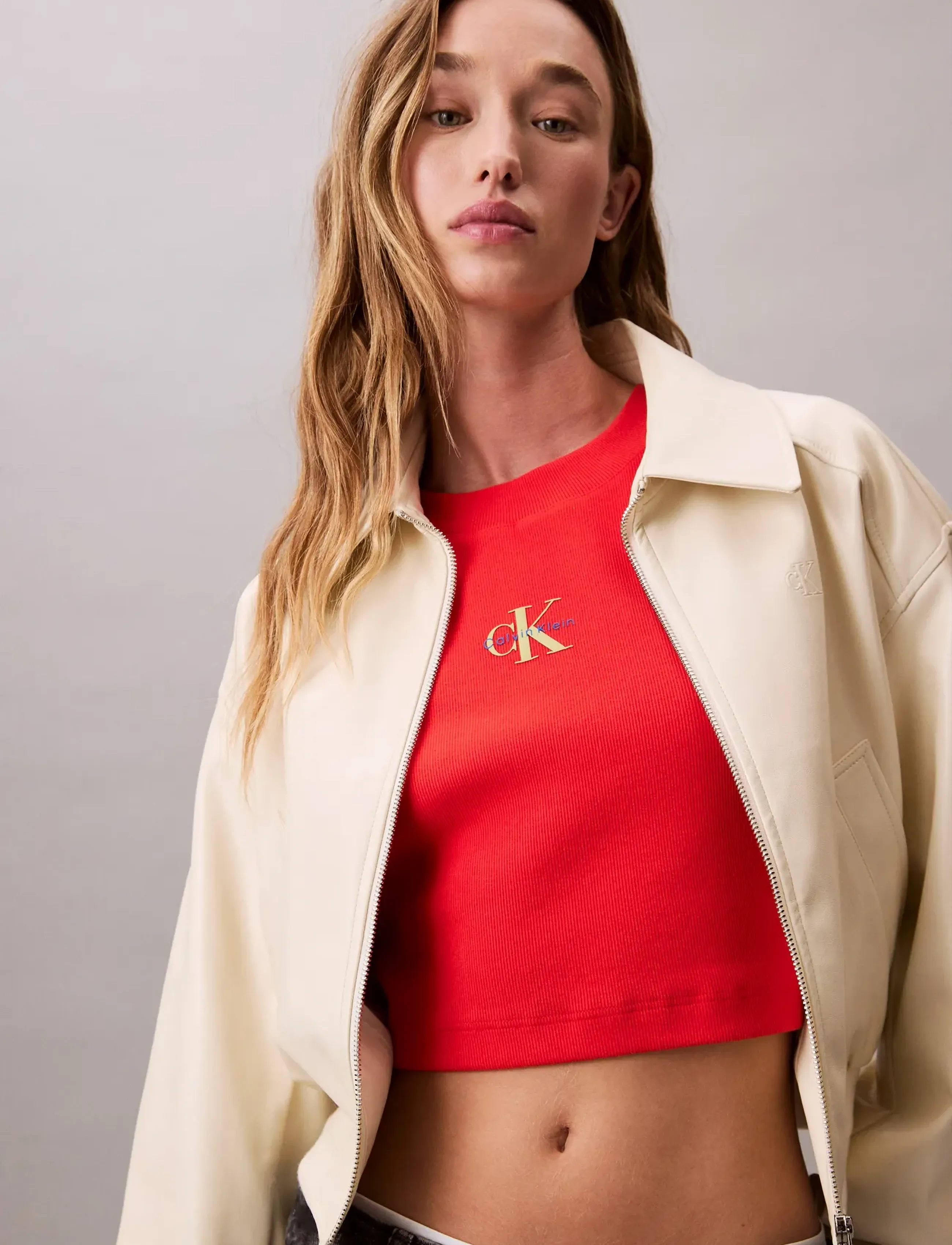 Calvin Klein Jeans - MONOLOGO BABY RIB TEE - crop tops - redalert - 5