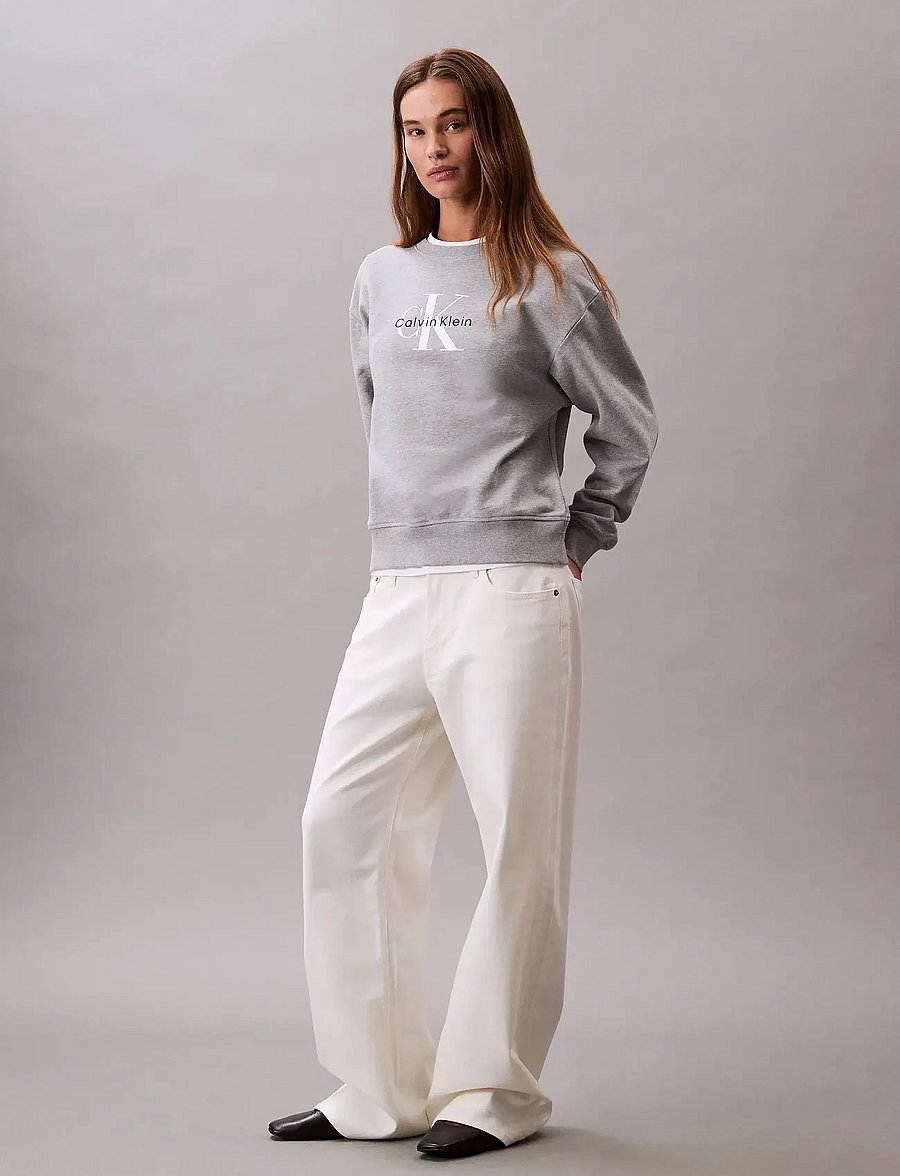 Calvin Klein Jeans - LS MONOLOGO FRENCH TERRY RLXD CR - sweatshirts - heroic grey heather - 4