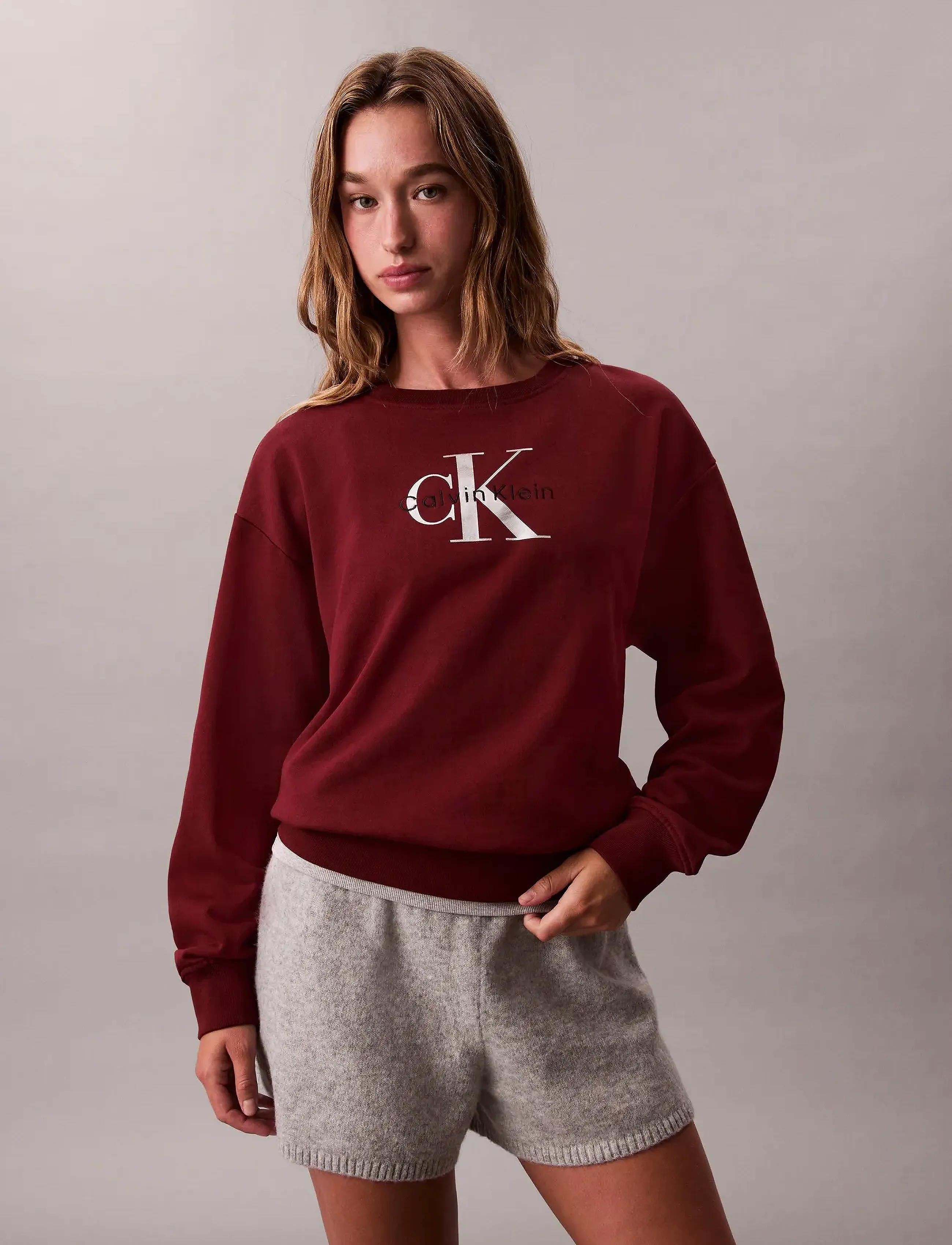 Calvin Klein Jeans LS MONOLOGO FRENCH TERRY RLXD CR - Sweatshirts - RENAISSANCE RED / burgundy