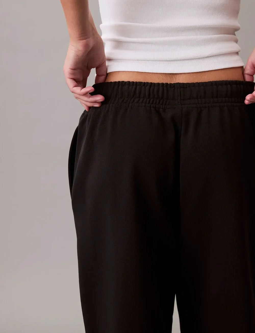 Calvin Klein Jeans - MONOLOGO FRENCH TERRY JOGGER - everyday style - black - 2