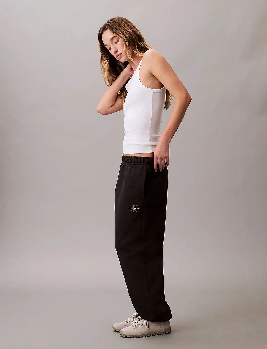Calvin Klein Jeans - MONOLOGO FRENCH TERRY JOGGER - vardagsstil - black - 4