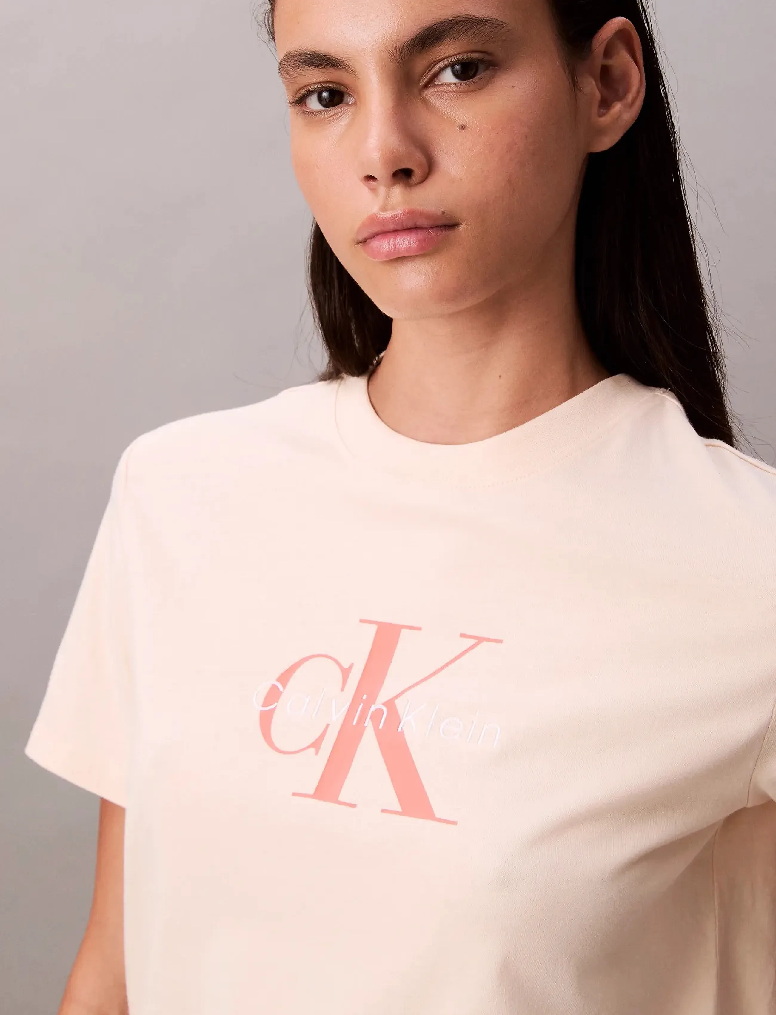 Calvin Klein Jeans - HERO SS CLASSIC MONOLOGO CNECK T - t-shirts - brazilian sand - 3
