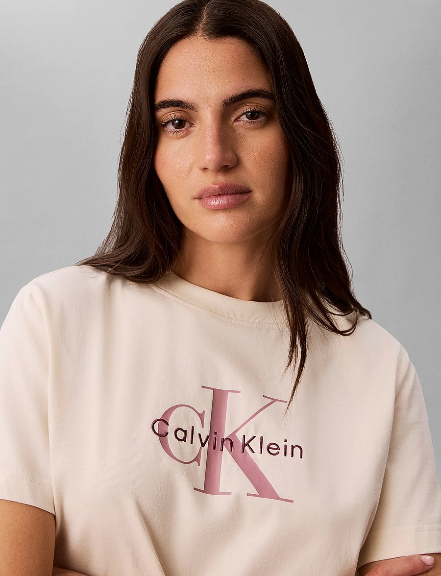 Calvin Klein Jeans - HERO SS CLASSIC MONOLOGO CNECK T - t-shirts - tofu - 4