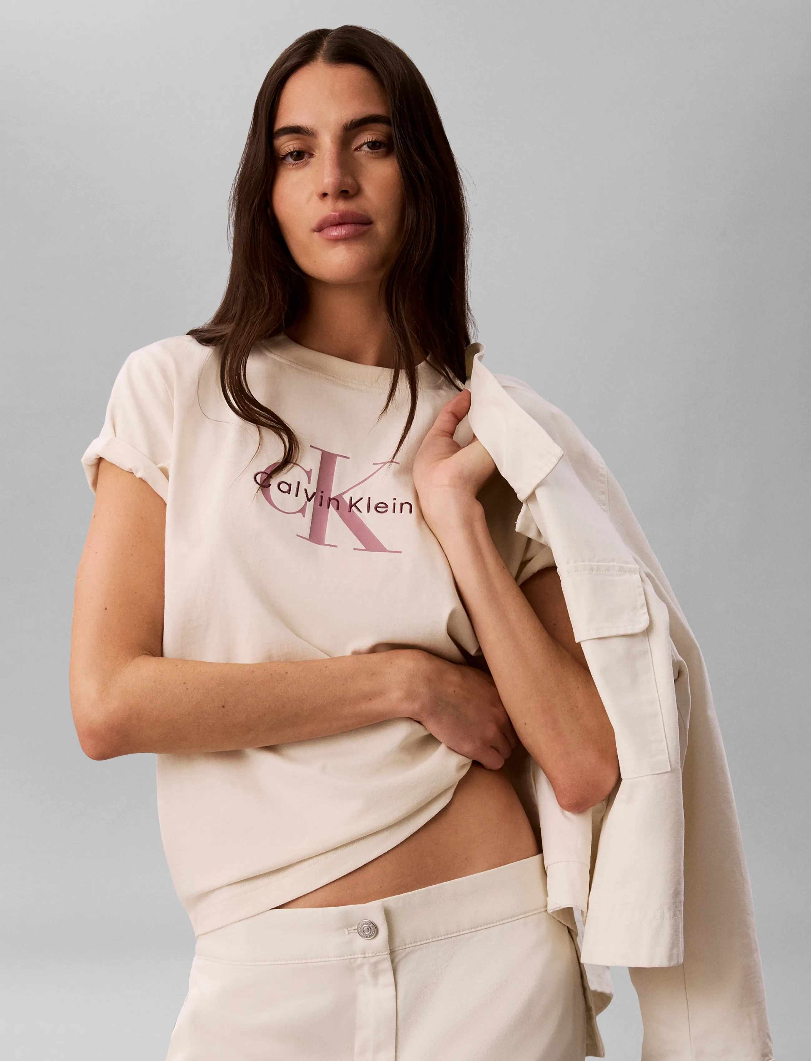Calvin Klein Jeans Hero Ss Classic Monologo Cneck T t-shirts dam – bild 6
