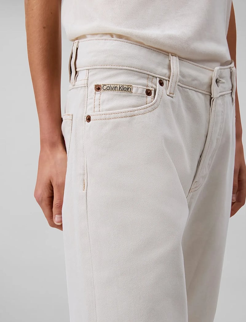 Calvin Klein Jeans - SIGNATURE 90s STRAIGHT CHALK - straight jeans - chalk white - 5