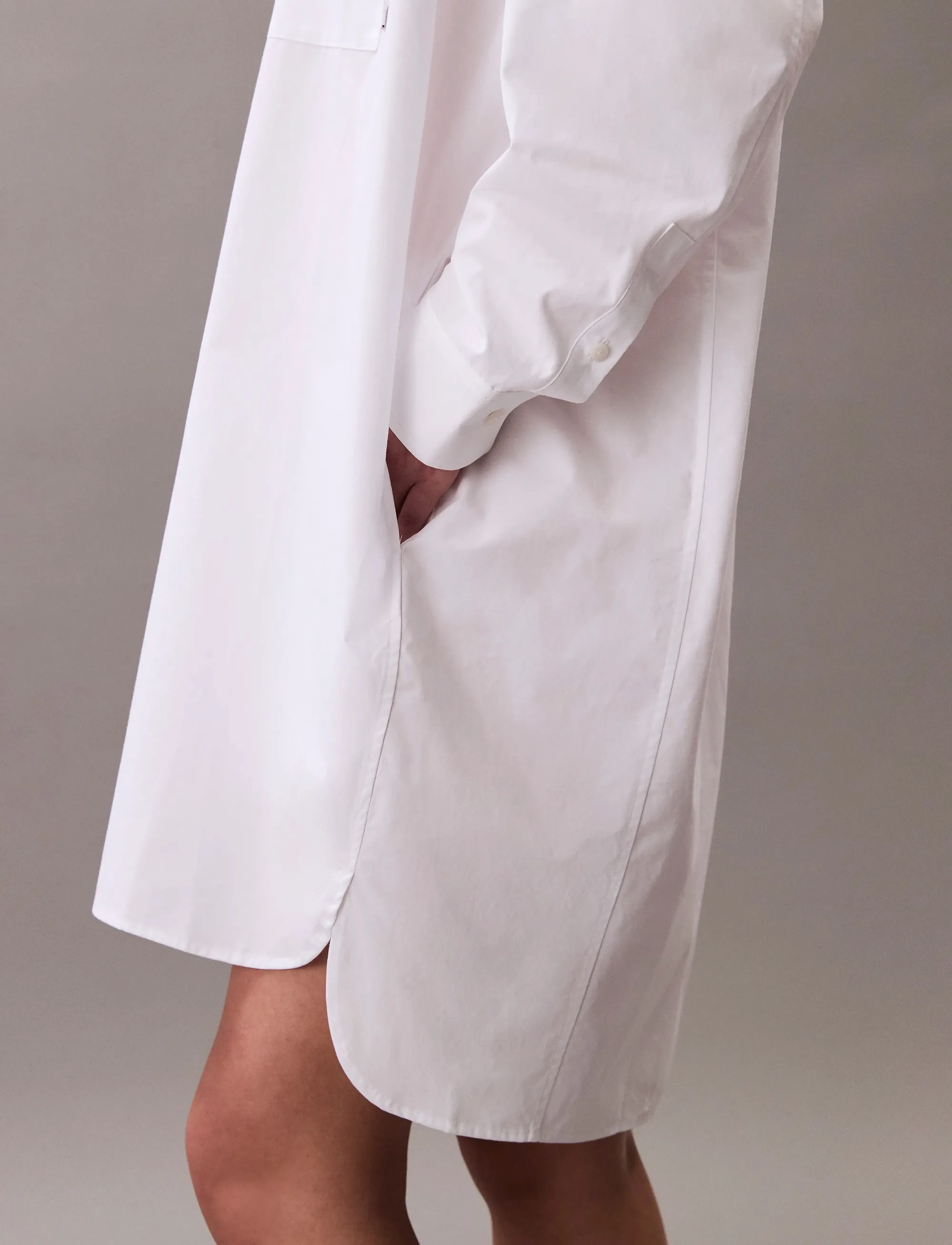 Calvin Klein Jeans - Cotton Oversized Mini Shirtdress - skjortekjoler - brilliant white - 2