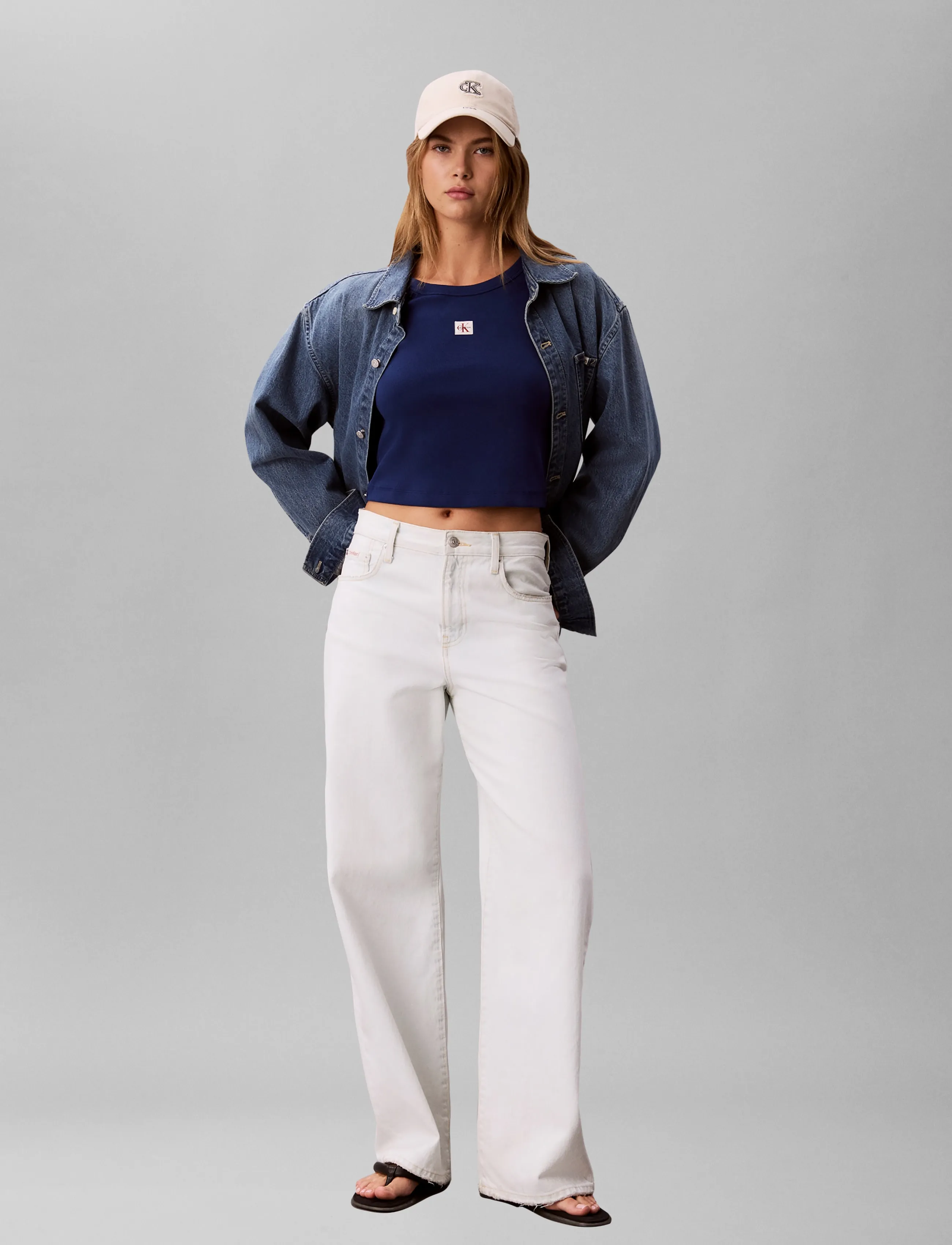 Calvin Klein Jeans - SS HERITAGE LABEL BABY TEE - crop tops - estate blue - 3