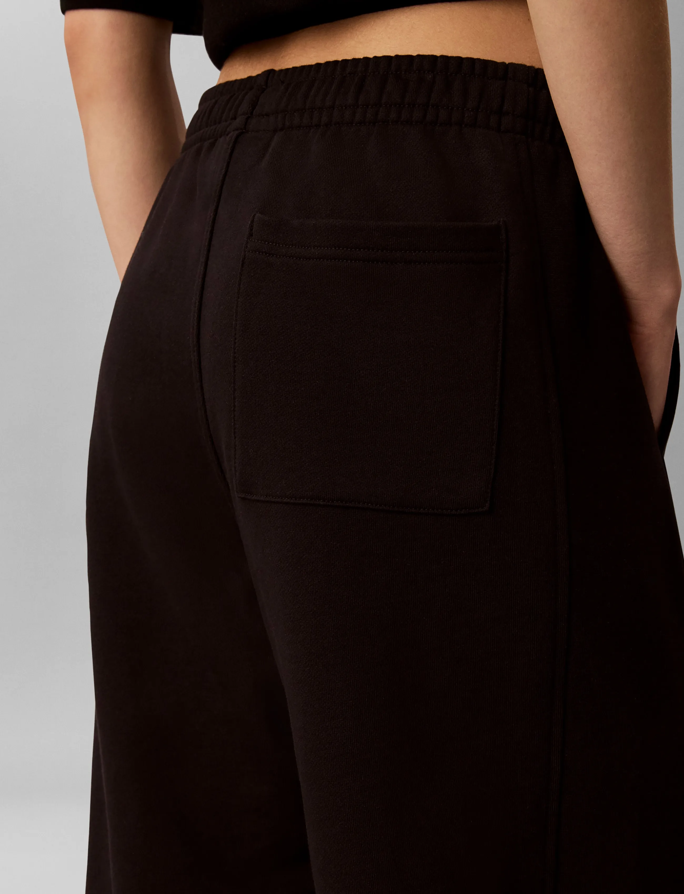 French Terry Woven Label Jogger 5