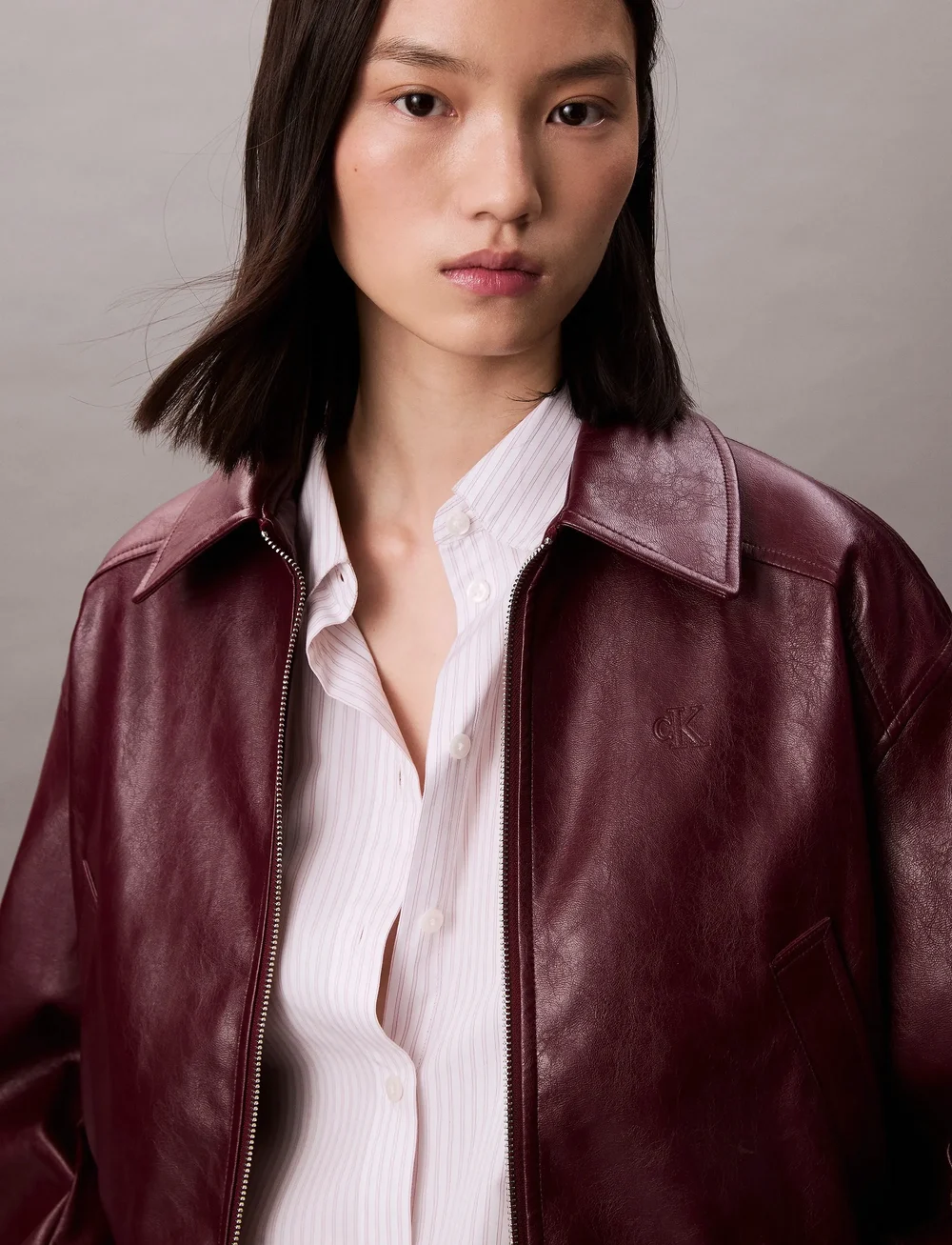 Calvin Klein Jeans - A-Cropped Crinkle Faux Leather B - lederjacken - deep rouge - 4