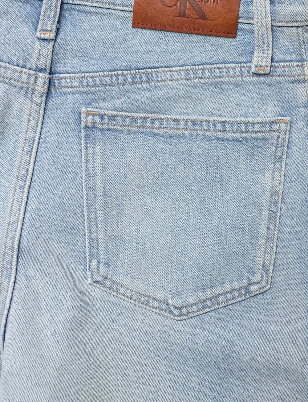 Calvin Klein Jeans - EU MOM JEAN LT CAPE - mom-jeans - light cape - 4