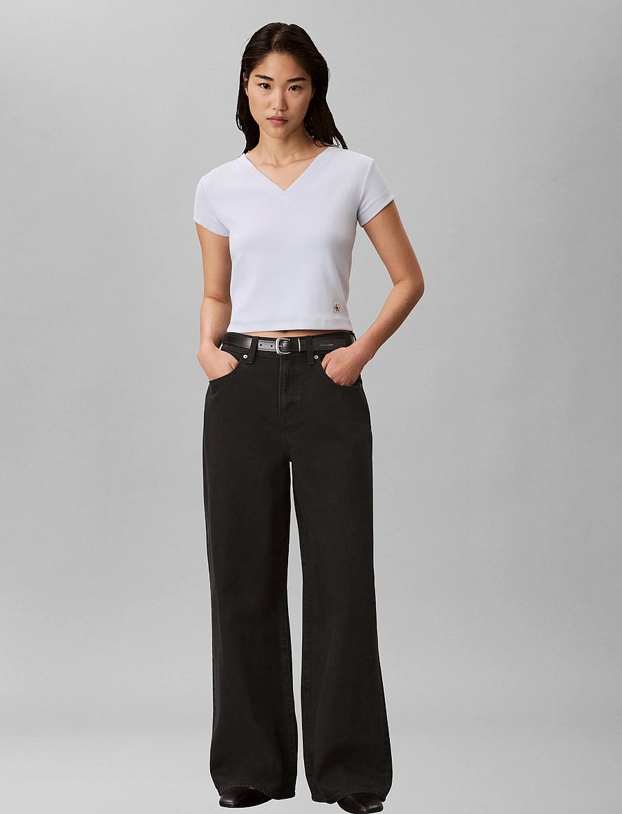 Calvin Klein Jeans - SS HERITAGE LABEL VNECK TEE - t-särgid - plein air - 0