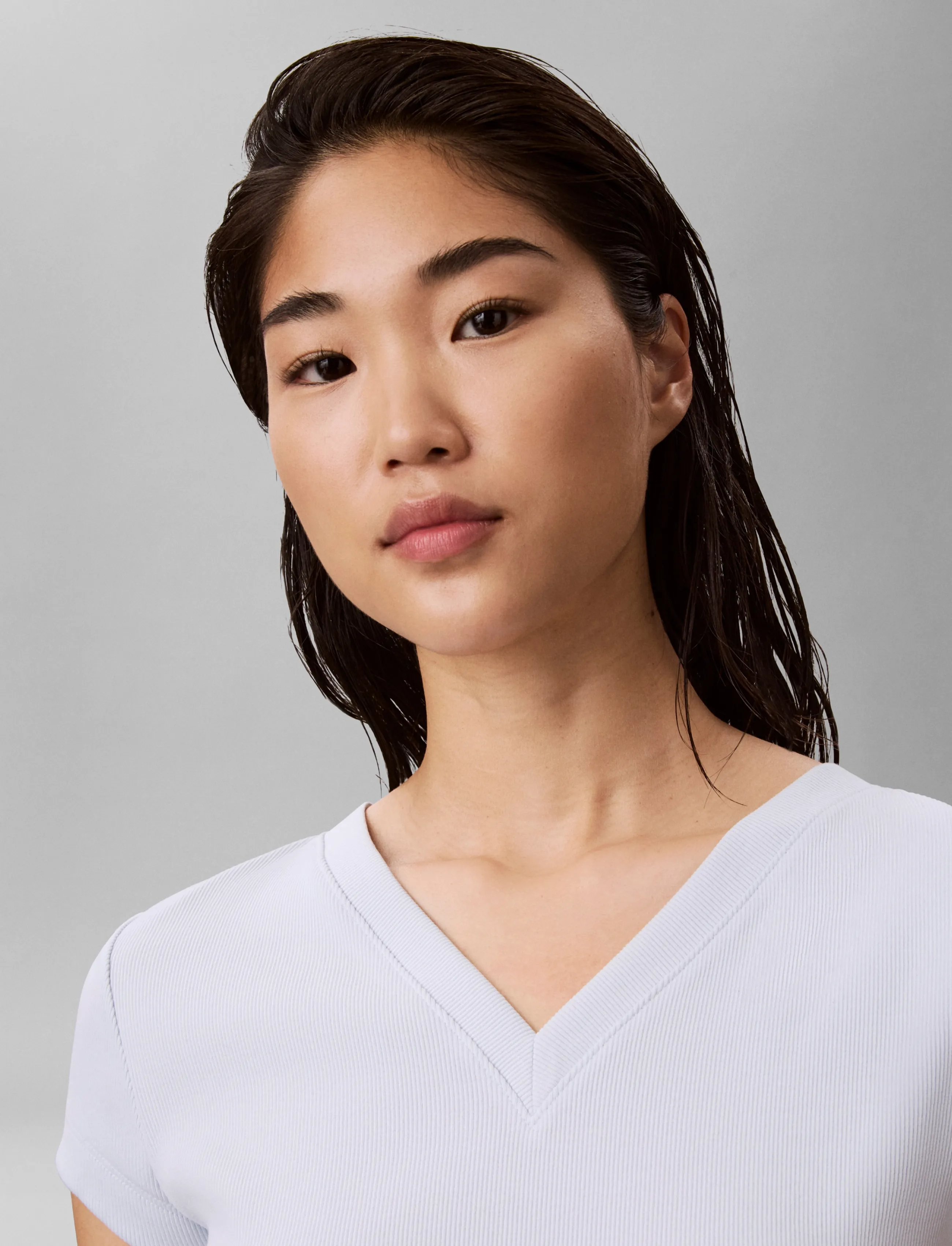 Calvin Klein Jeans - SS HERITAGE LABEL VNECK TEE - t-särgid - plein air - 4