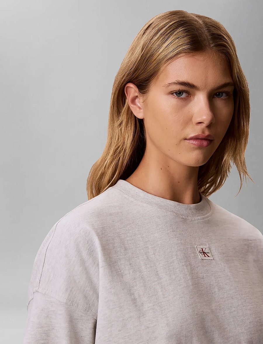 Calvin Klein Jeans - SS HERITAGE LABEL OVERSIZED TEE - t-shirts - bc01 light grey heather - 4
