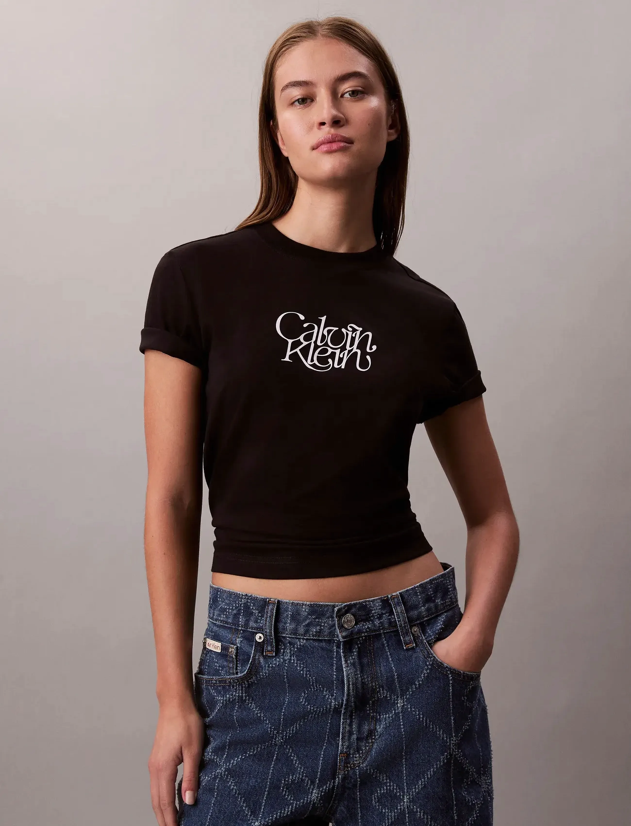 Calvin Klein Jeans Ss Fitted Script Calvin Klein Te, XS, Black, T-Shirts & Toppe > Kortærmede, Dame