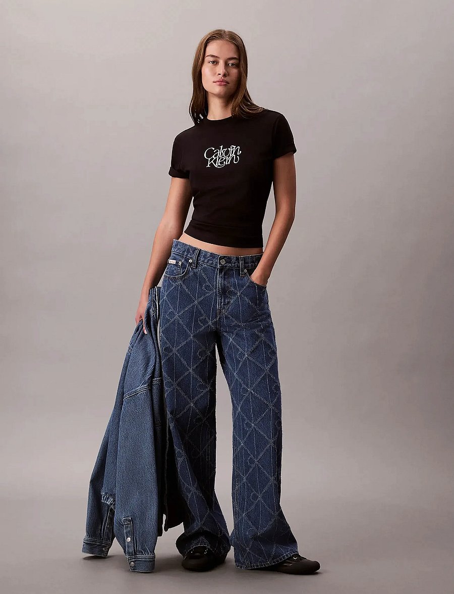 Calvin Klein Jeans - SS FITTED SCRIPT CALVIN KLEIN TE - t-shirts - black - 3