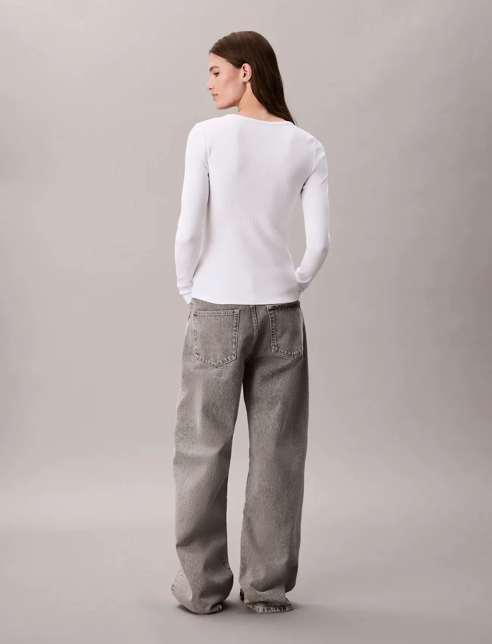 Calvin Klein Jeans - LS WOVEN LABEL 2X2 RIB SCOOP NEC - långärmade toppar - brilliant white - 2