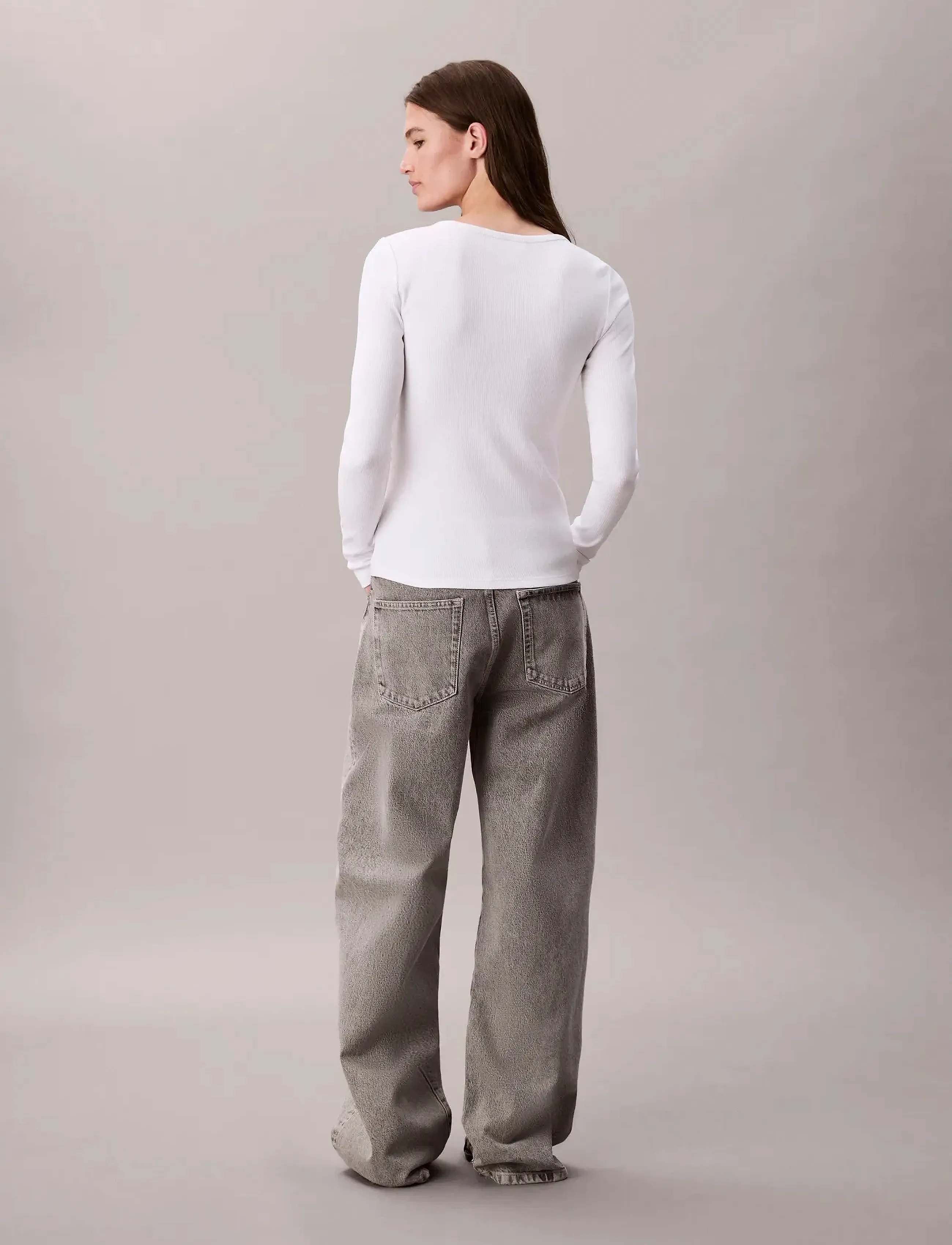 Calvin Klein Jeans - LS WOVEN LABEL 2X2 BABY RIB SCOO - langermede topper - brilliant white - 2