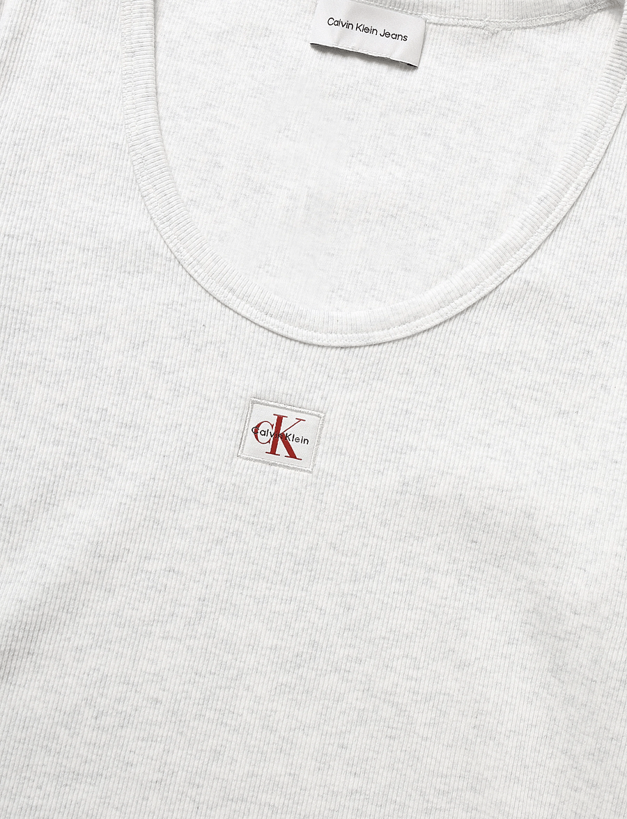 Calvin Klein Jeans - LS WOVEN LABEL 2X2 BABY RIB SCOO - langärmlige tops - snow heather - 5