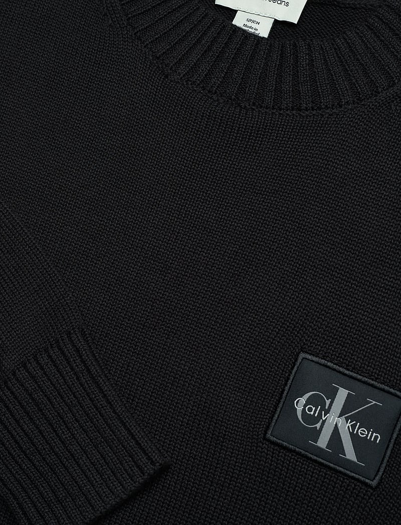 Calvin Klein Jeans - CK EMBRO BADGE SWEATER - striktrøjer - black - 2