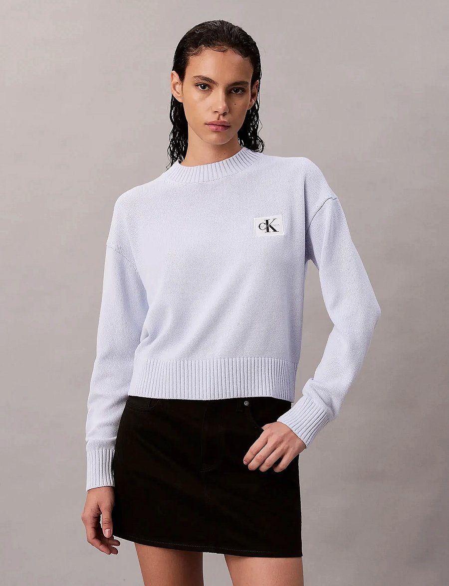 Calvin Klein Jeans - CK EMBRO BADGE SWEATER - striktrøjer - light blue - 0