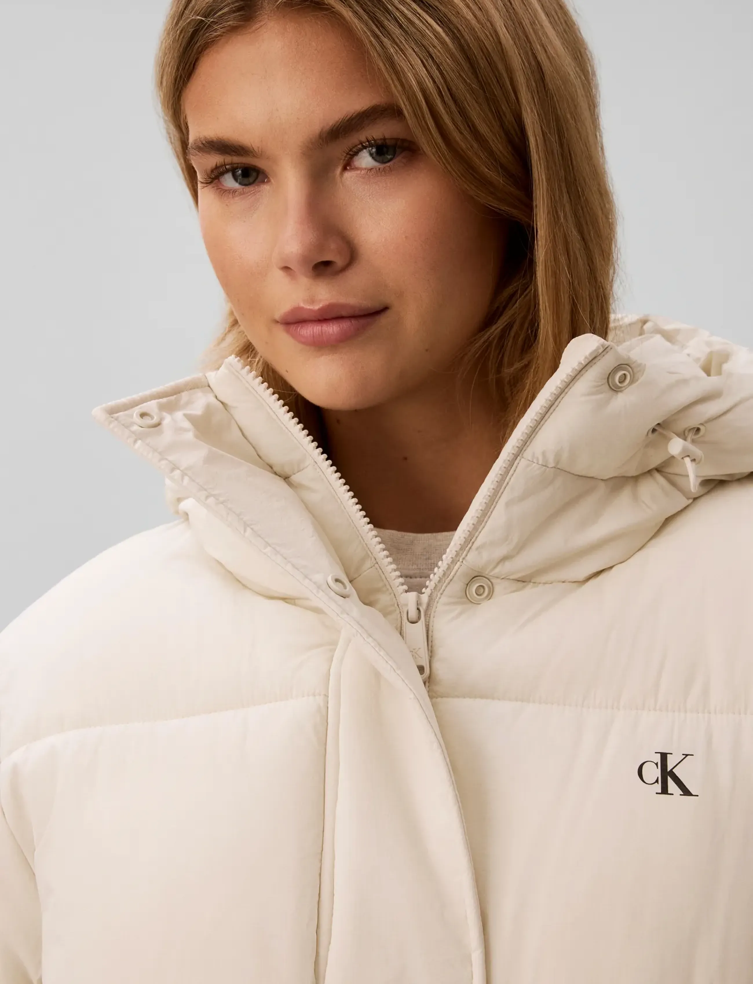 Calvin Klein Jeans - BELTED MIDWEIGHT PUFFER - talvejoped - chalk - 4