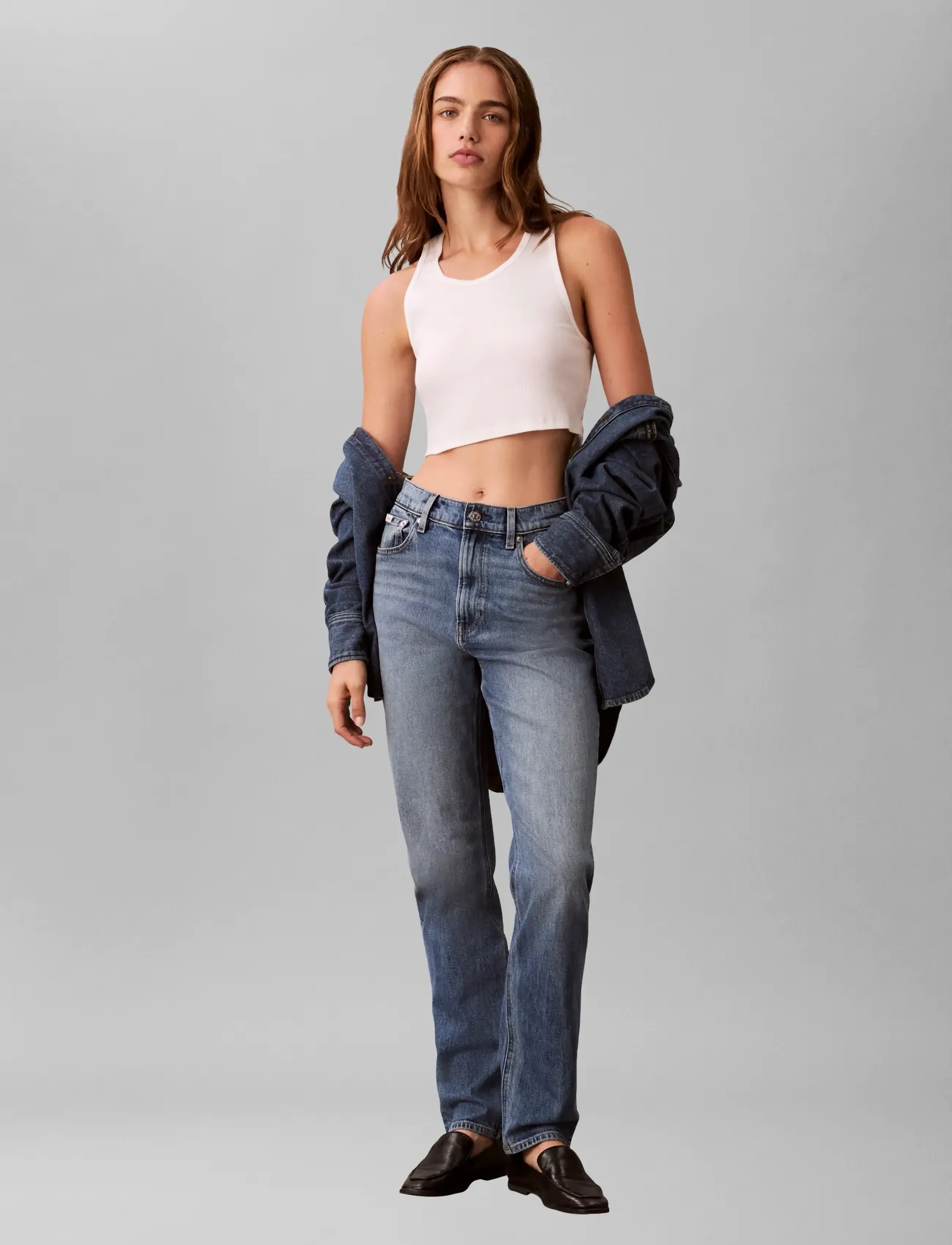 Calvin Klein Jeans New Mom Jean Delaware, 33 x 34, Jeans, Blau - Frauen