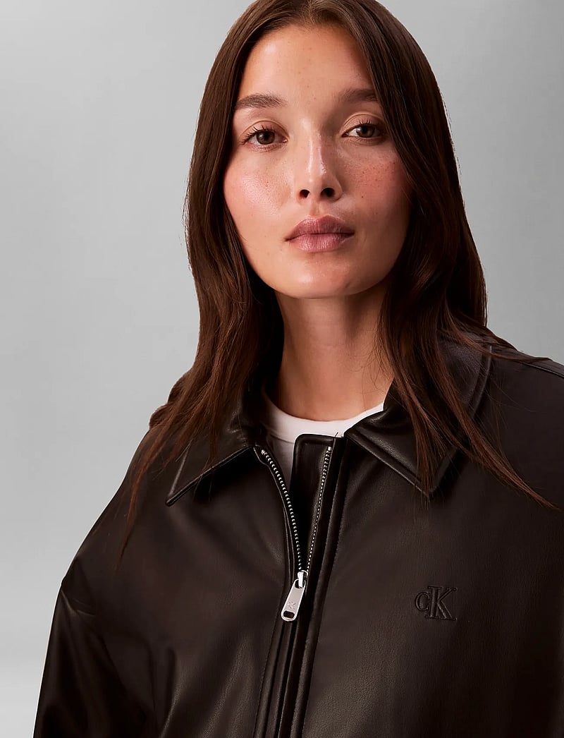 Calvin Klein Jeans - FAUX LEATHER INSULATED BOMBER - skinnjackor - black - 2